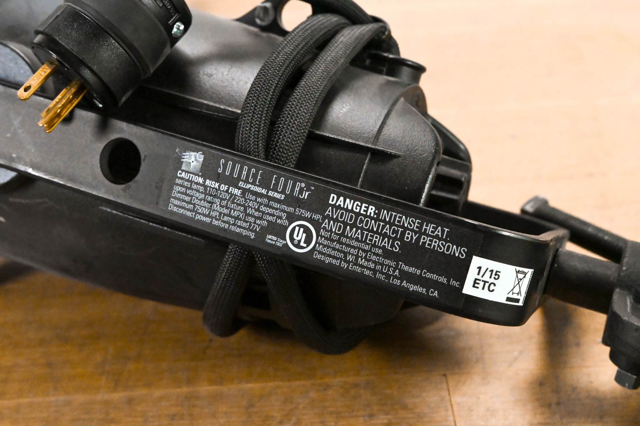 ETC Source Four Jr 26 Degree 575 Ellipsoidal Light