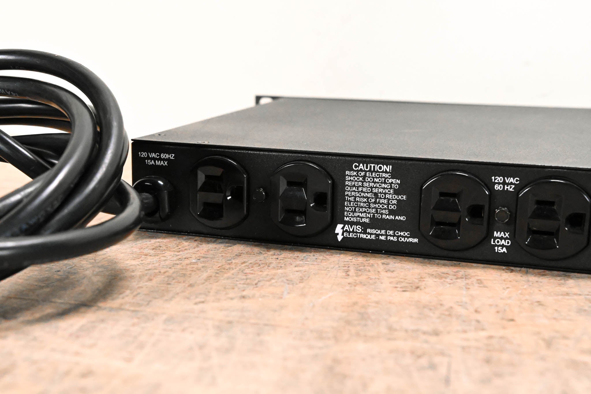 Furman PL-Plus II Power Conditioner with Voltmeter