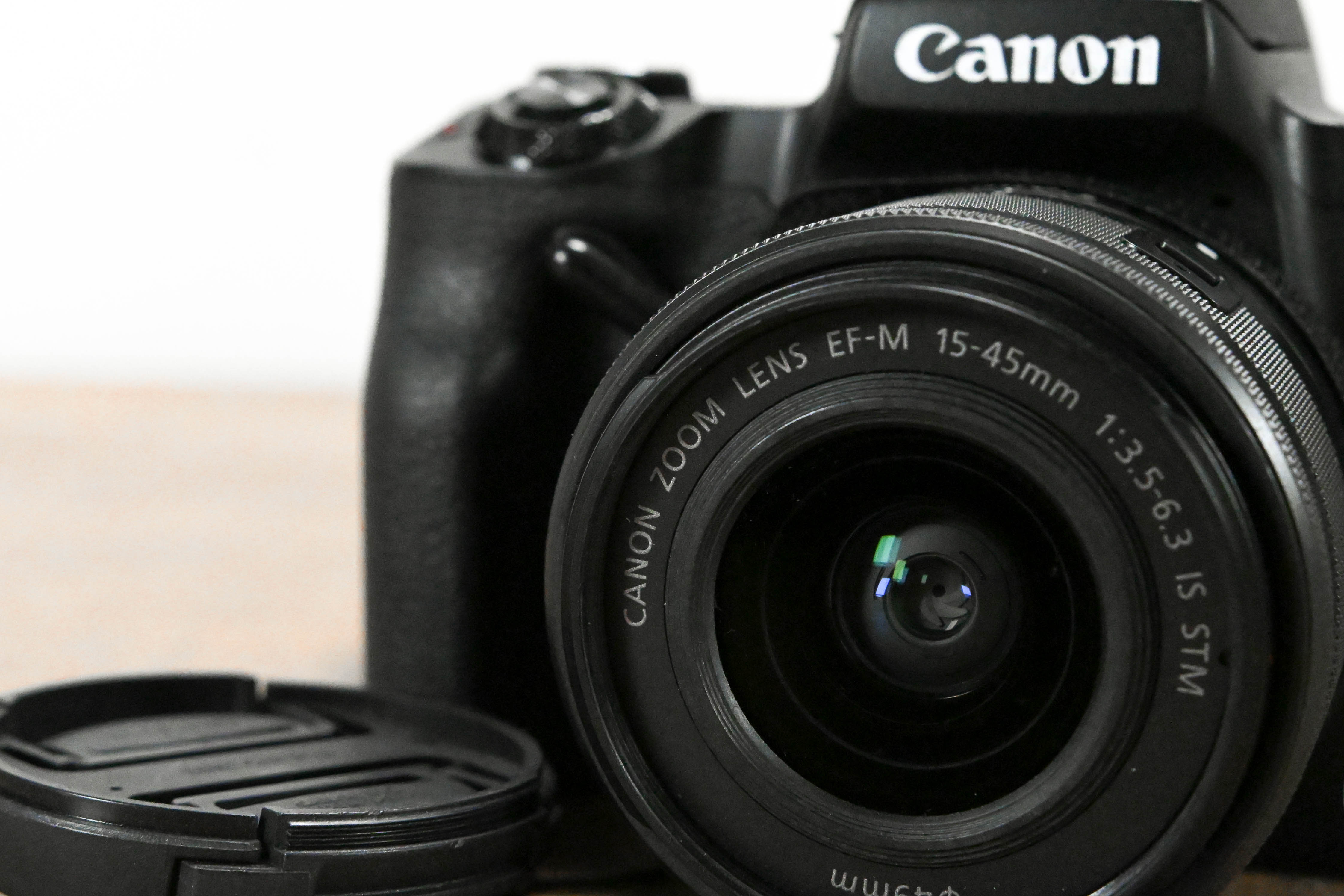 Canon EOS M50 Mirrorless Camera with EF-M 15-45mm f/3.5-6.3 IS STM Lens