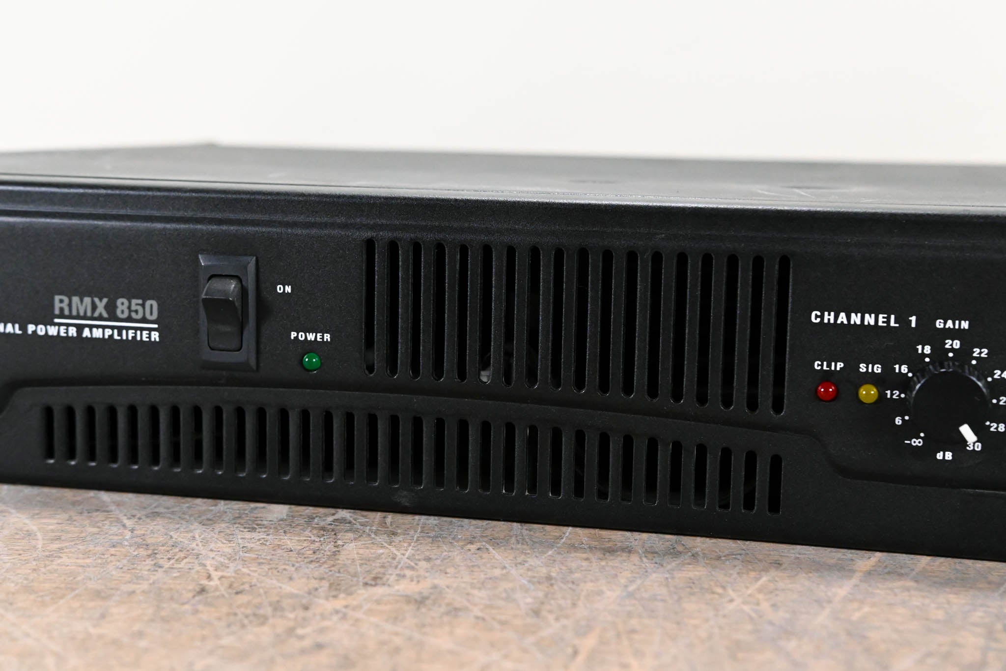 QSC RMX850 2-Channel Power Amplifier