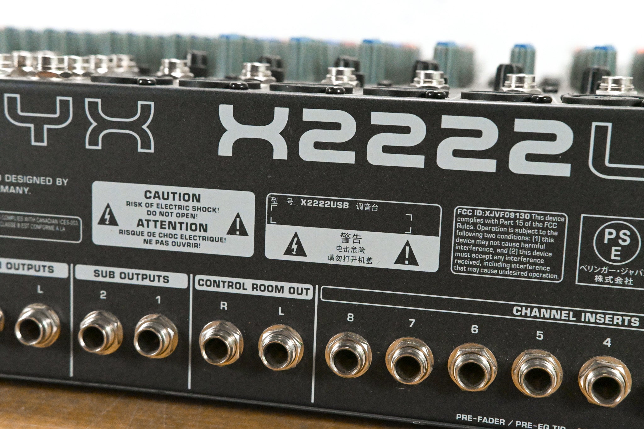 Behringer Xenyx X2222USB 22-Input 2/2-Bus Mixer with USB and Effects