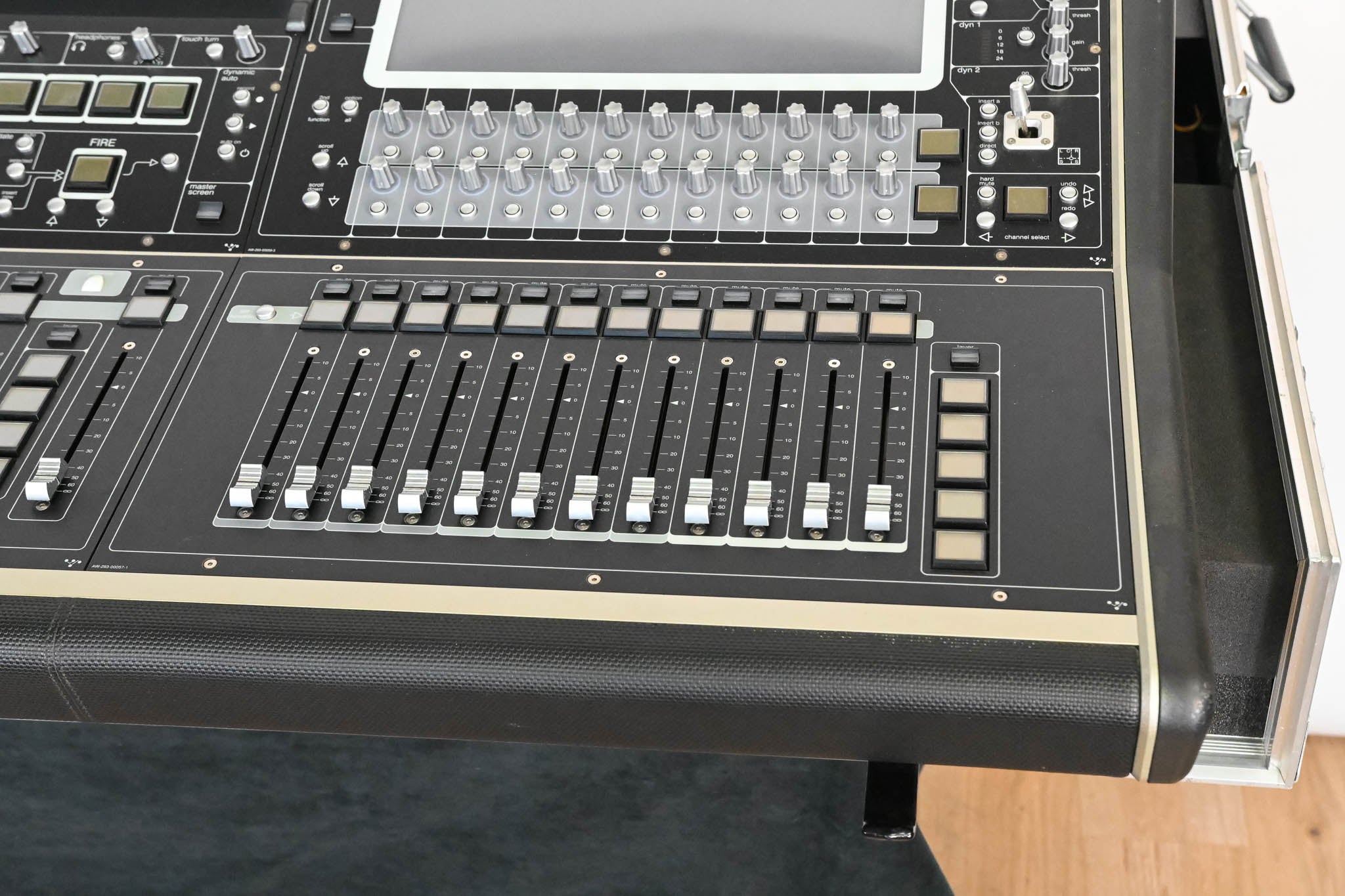 DiGiCo SD5 Digital Mixing Console w/ Waves Card, ST Optical & Road Case