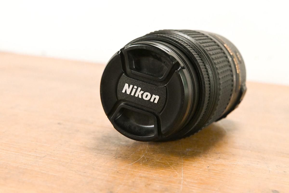 Nikon AF-S DX NIKKOR 55-300mm f/4.5-5.6G ED VR Zoom Lens