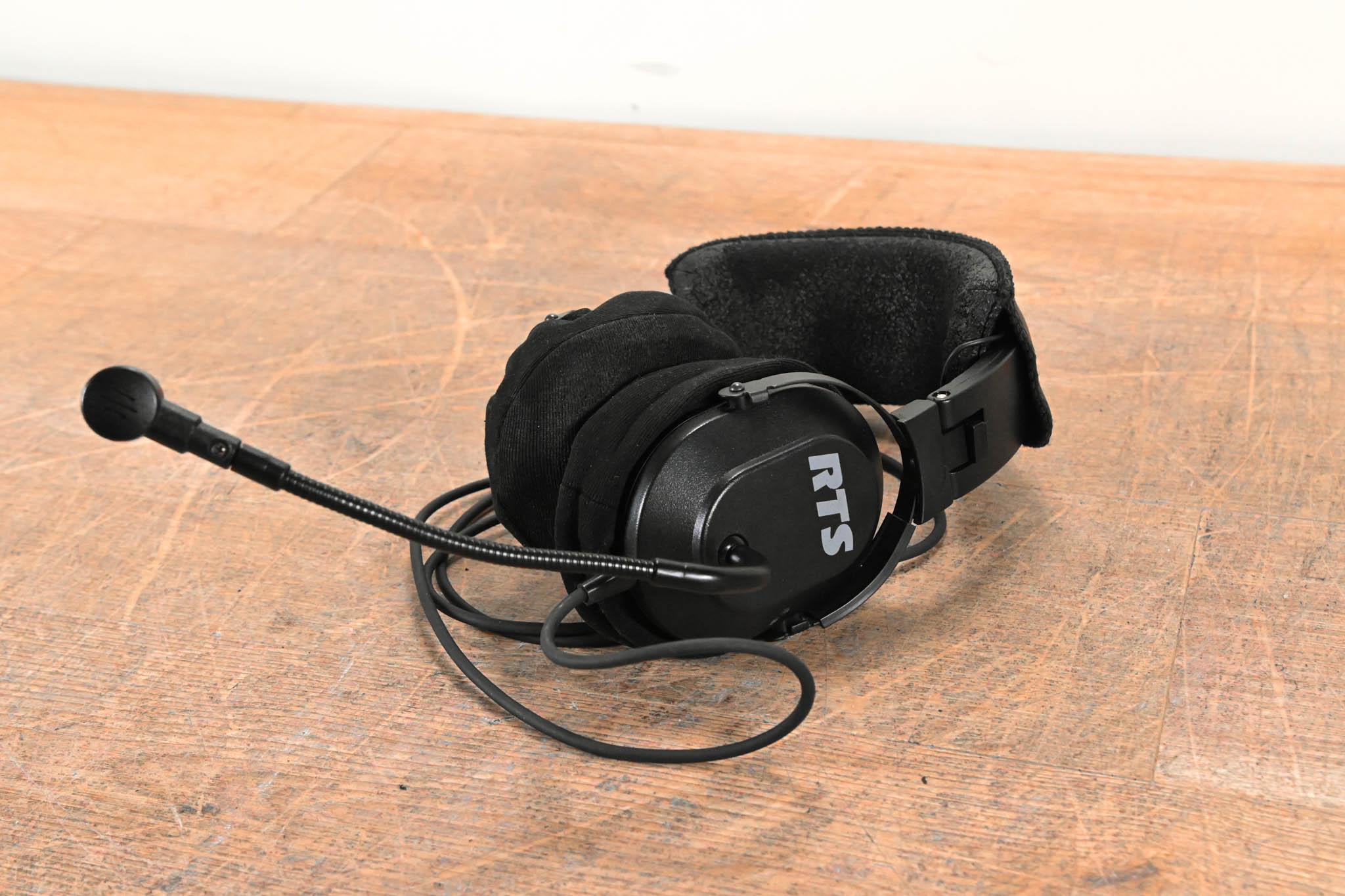 RTS HR-2 A4M Dual-Sided Full-Cushion Medium-Weight Intercom Headset