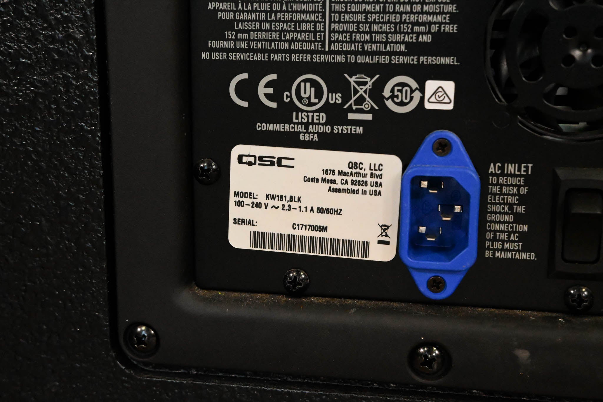 QSC KW181 1000W 18" Powered Subwoofer