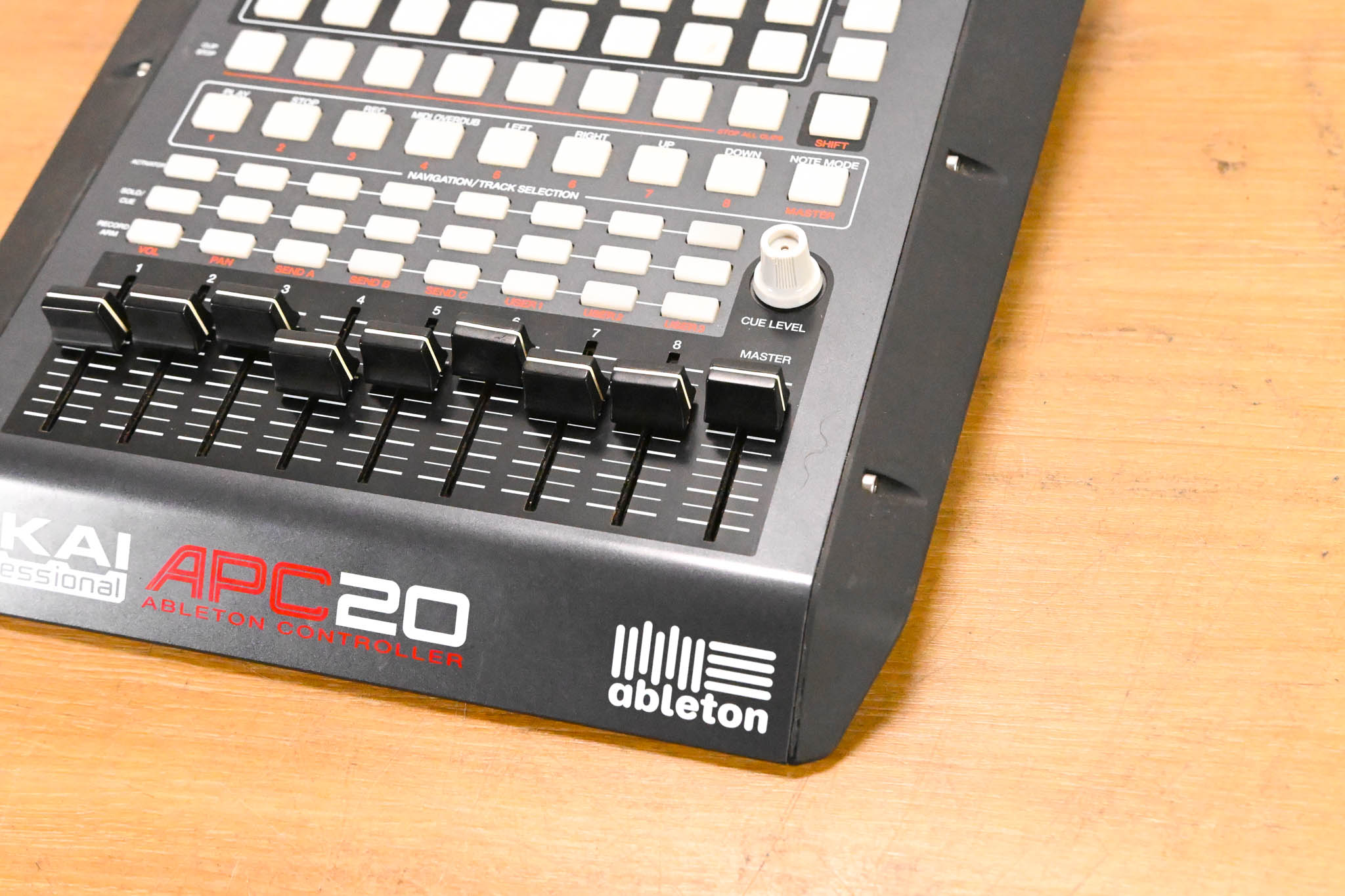 Akai APC20 Compact Professional Ableton Controller (NO POWER SUPPLY)