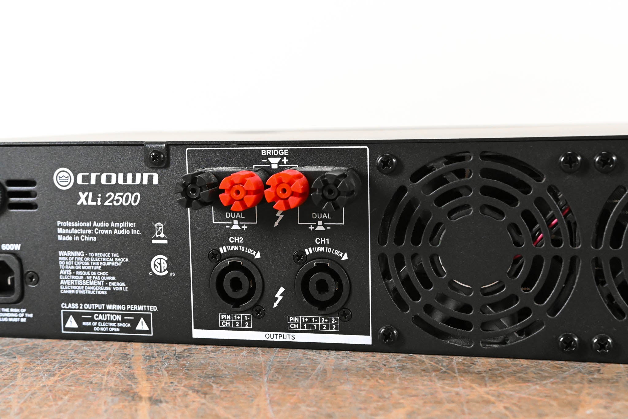 Crown XLi 2500 Two-channel, 750W @ 4 Ohms Power Amplifier