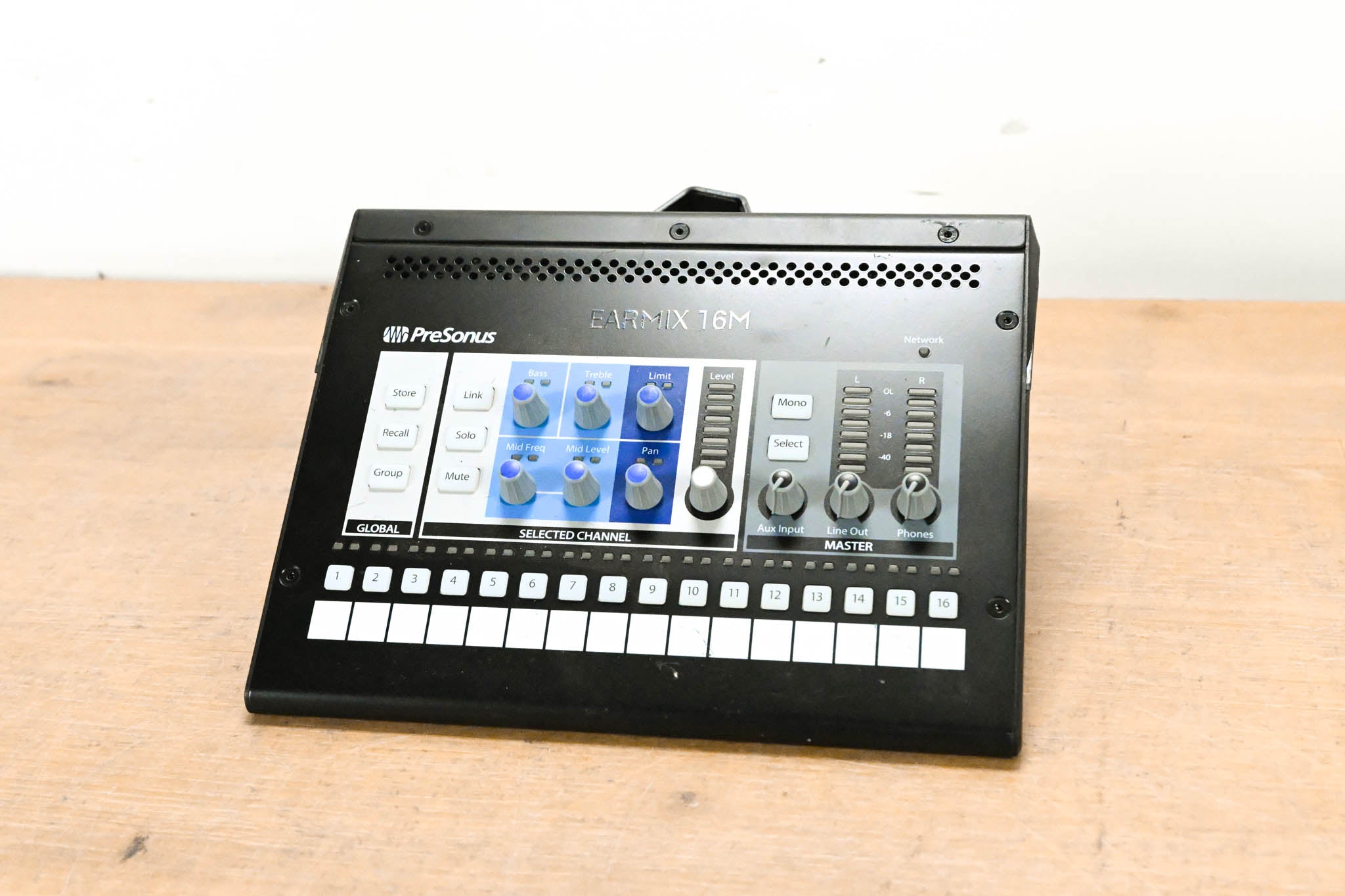 PreSonus EarMix 16M 16-Channel AVB Personal Monitor Mixer
