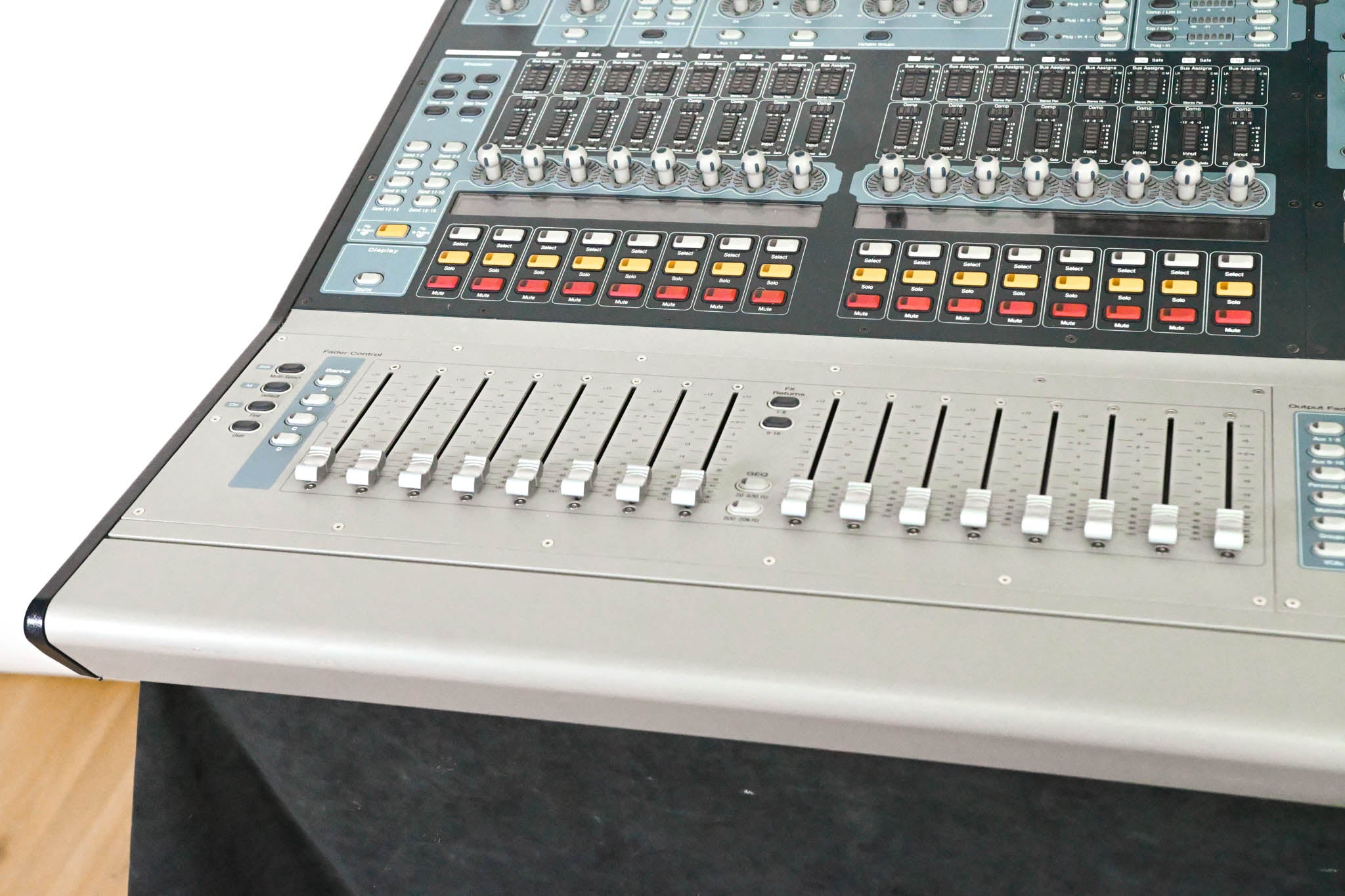 Digidesign VENUE Profile Digital Mixing Console with Mix Rack