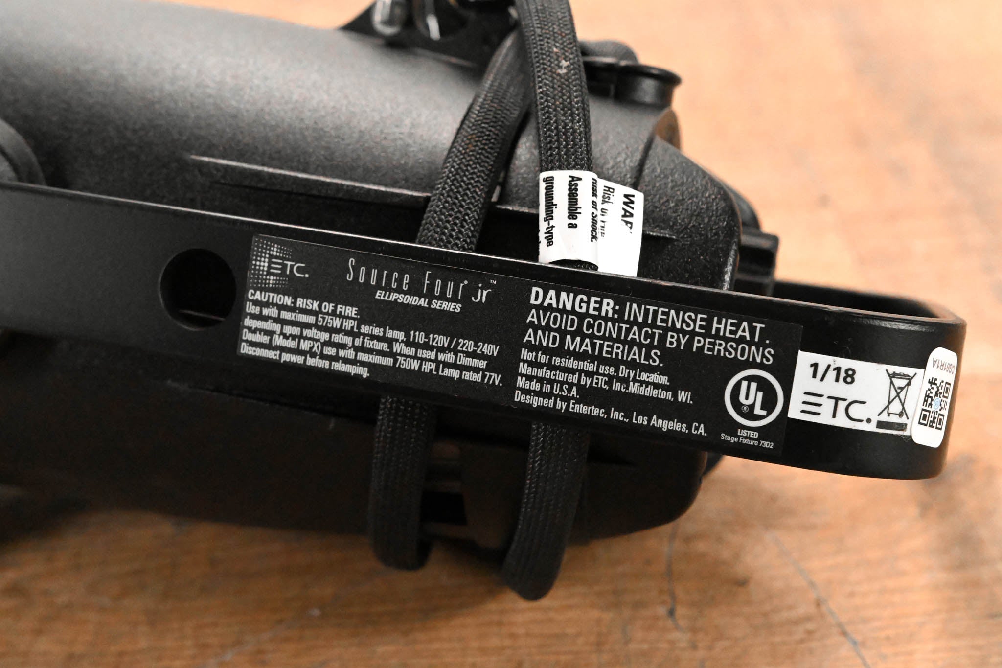 ETC Source Four Jr 25-50 Degree Zoom 575 Ellipsoidal Light