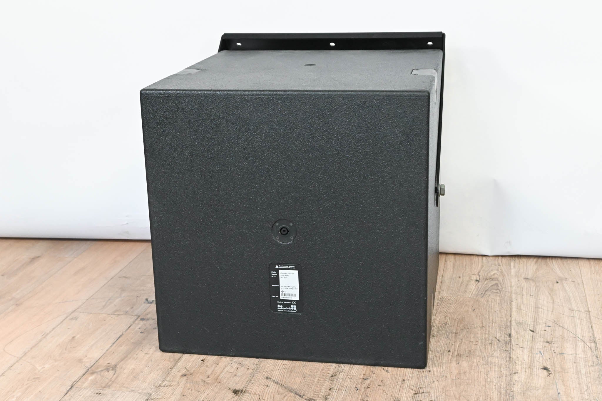 d&b audiotechnik Ci-SUB 18" Compact Bass-Reflex Passive Subwoofer