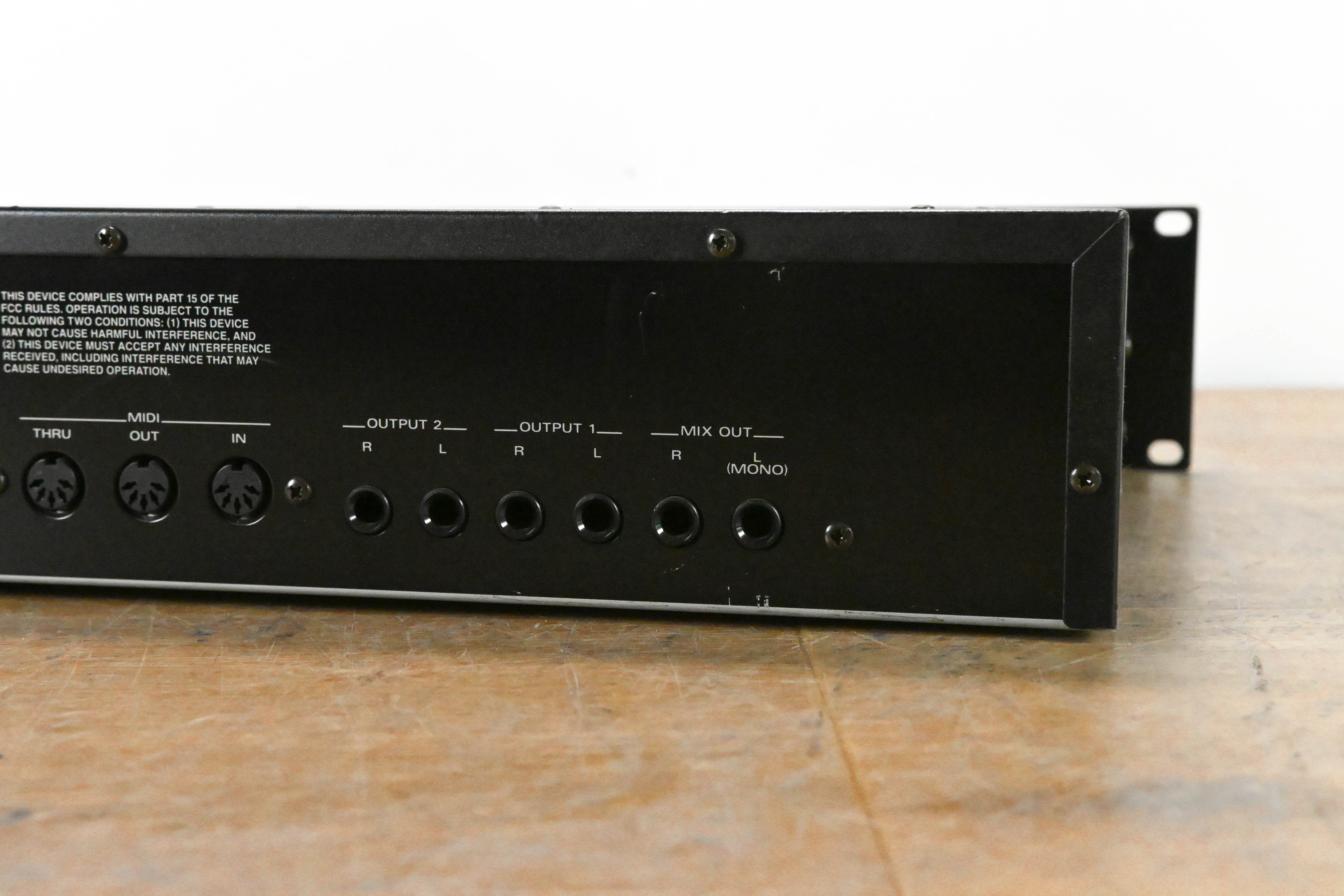 Roland JV-1080 64-Voice Synthesizer Module