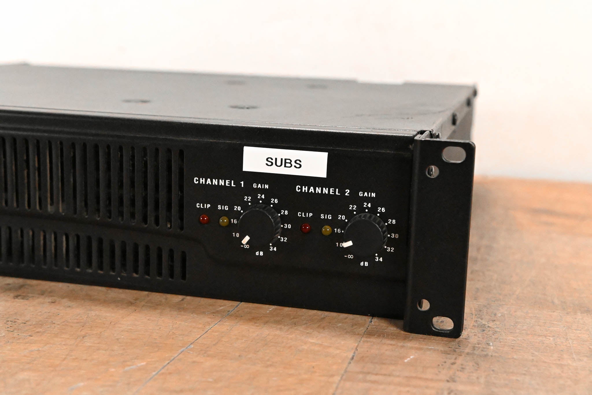 QSC RMX2450 2-Channel Power Amplifier