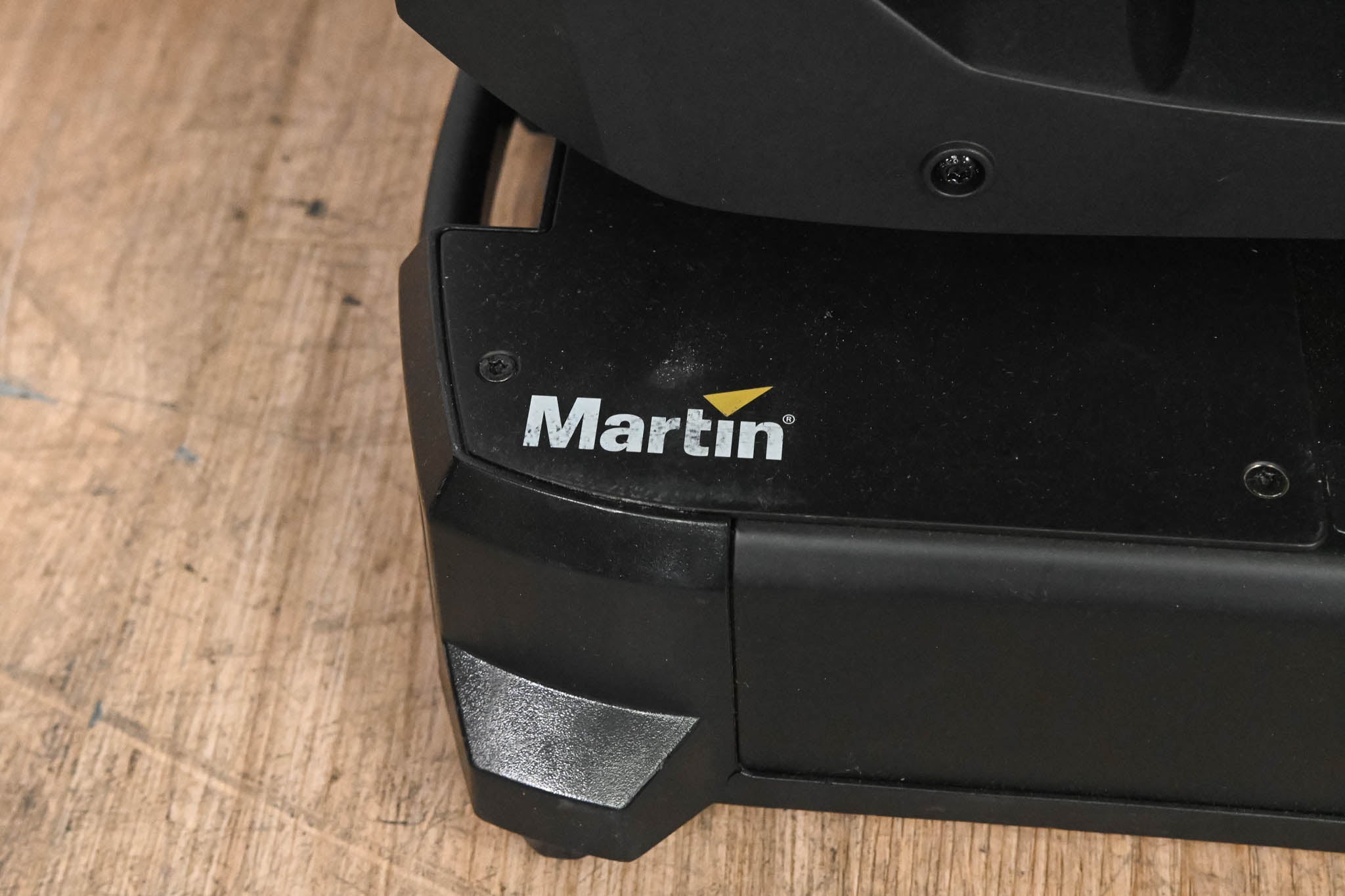 Martin MAC Viper AirFX Super-High Output Aerial Effects Fixture