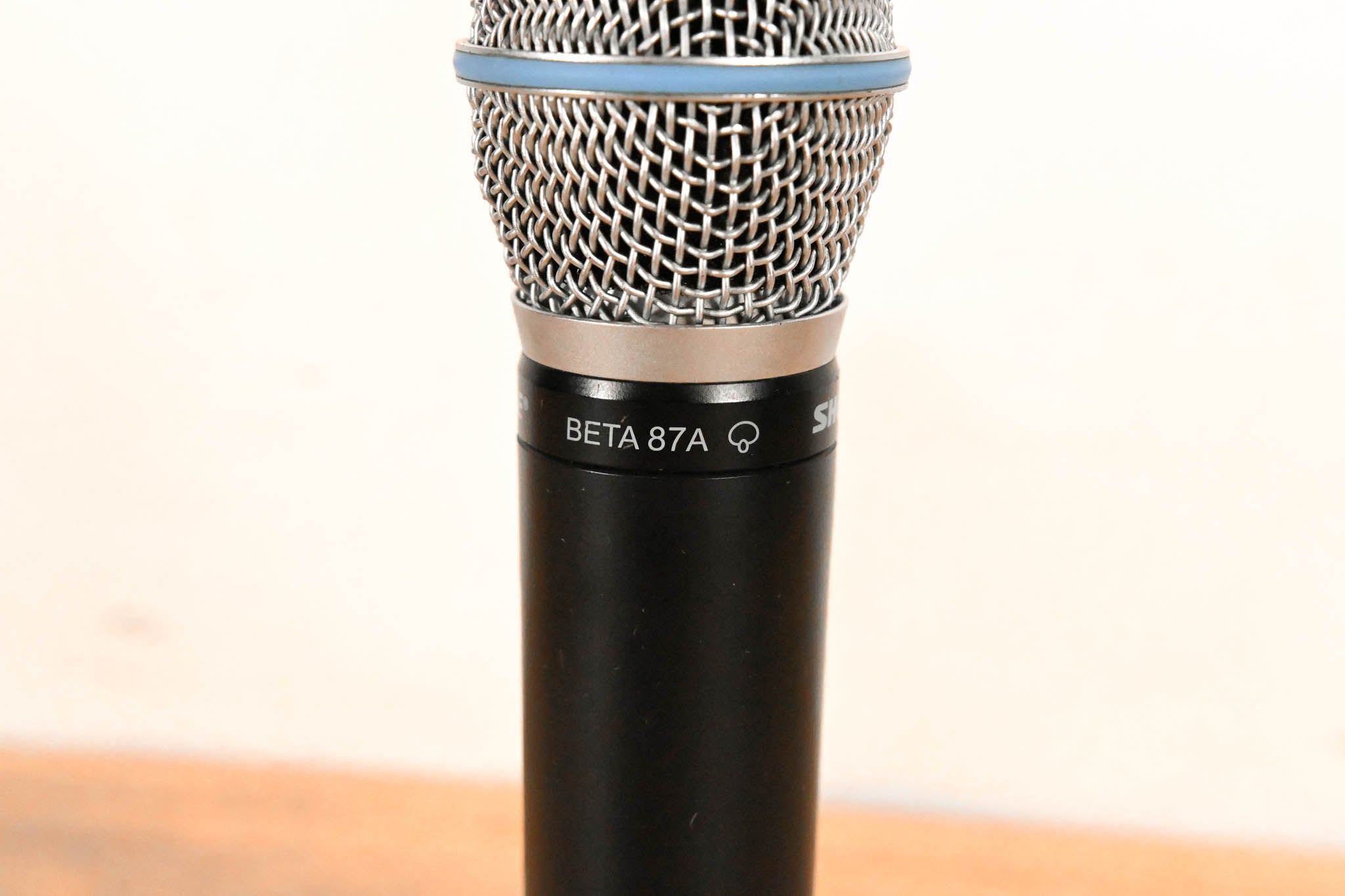 Shure ULX2/BETA87A Wireless Handheld Transmitter - J1 Band: 554-590 MHz