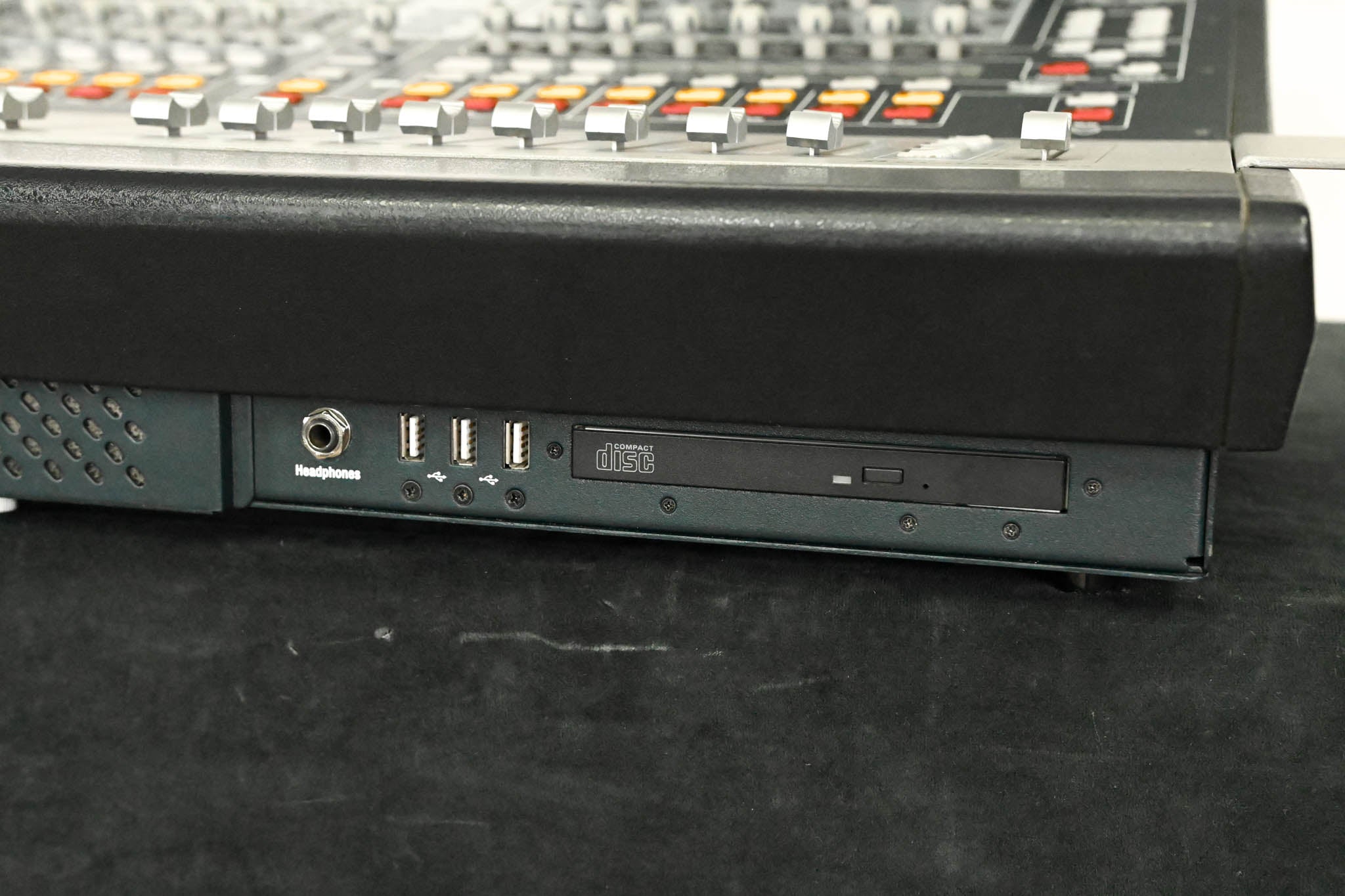 AVID VENUE SC48 Digital Audio Mixing Console