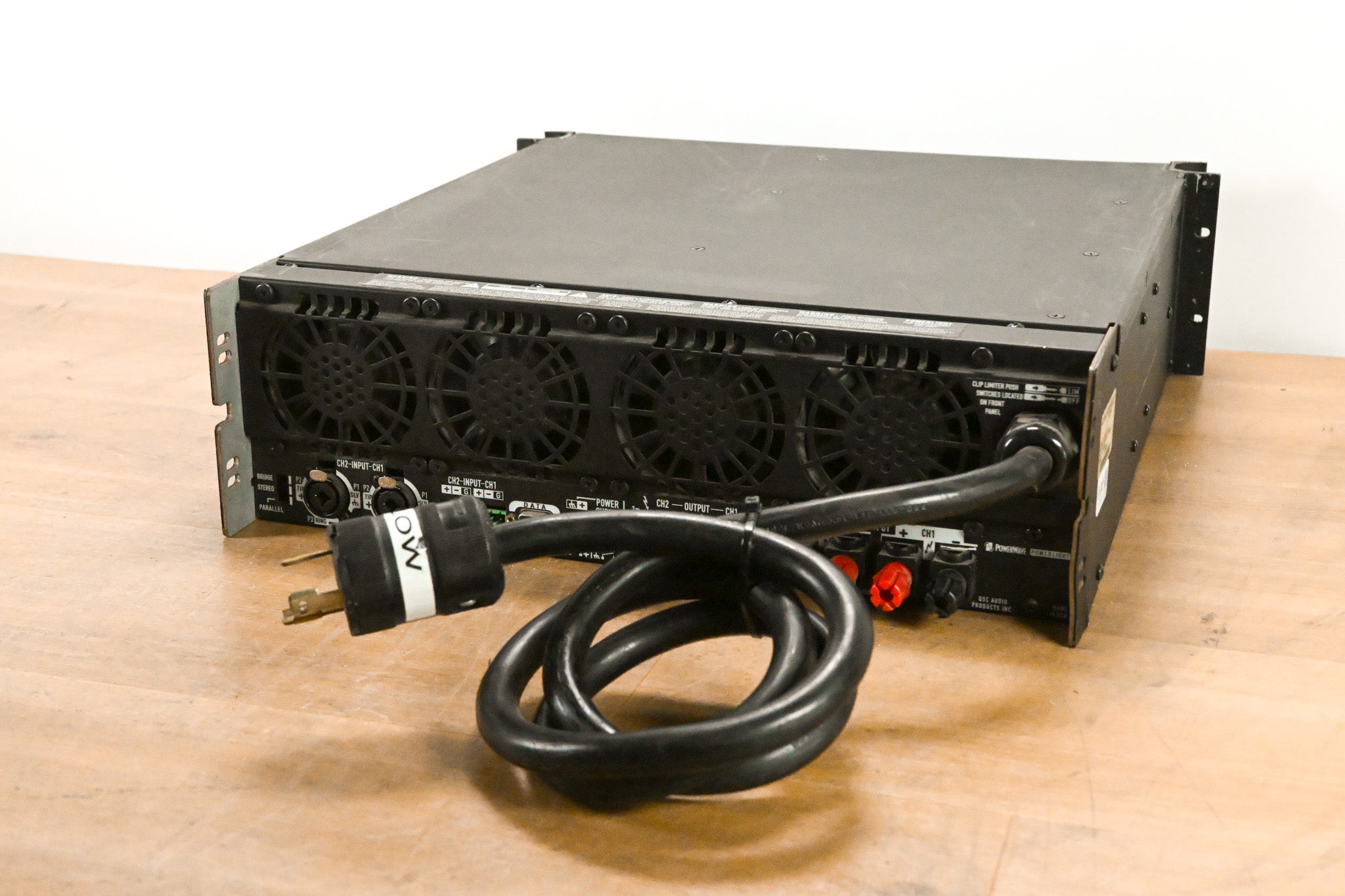 QSC PowerLight 6.0 II 2-channel Power Amplifier