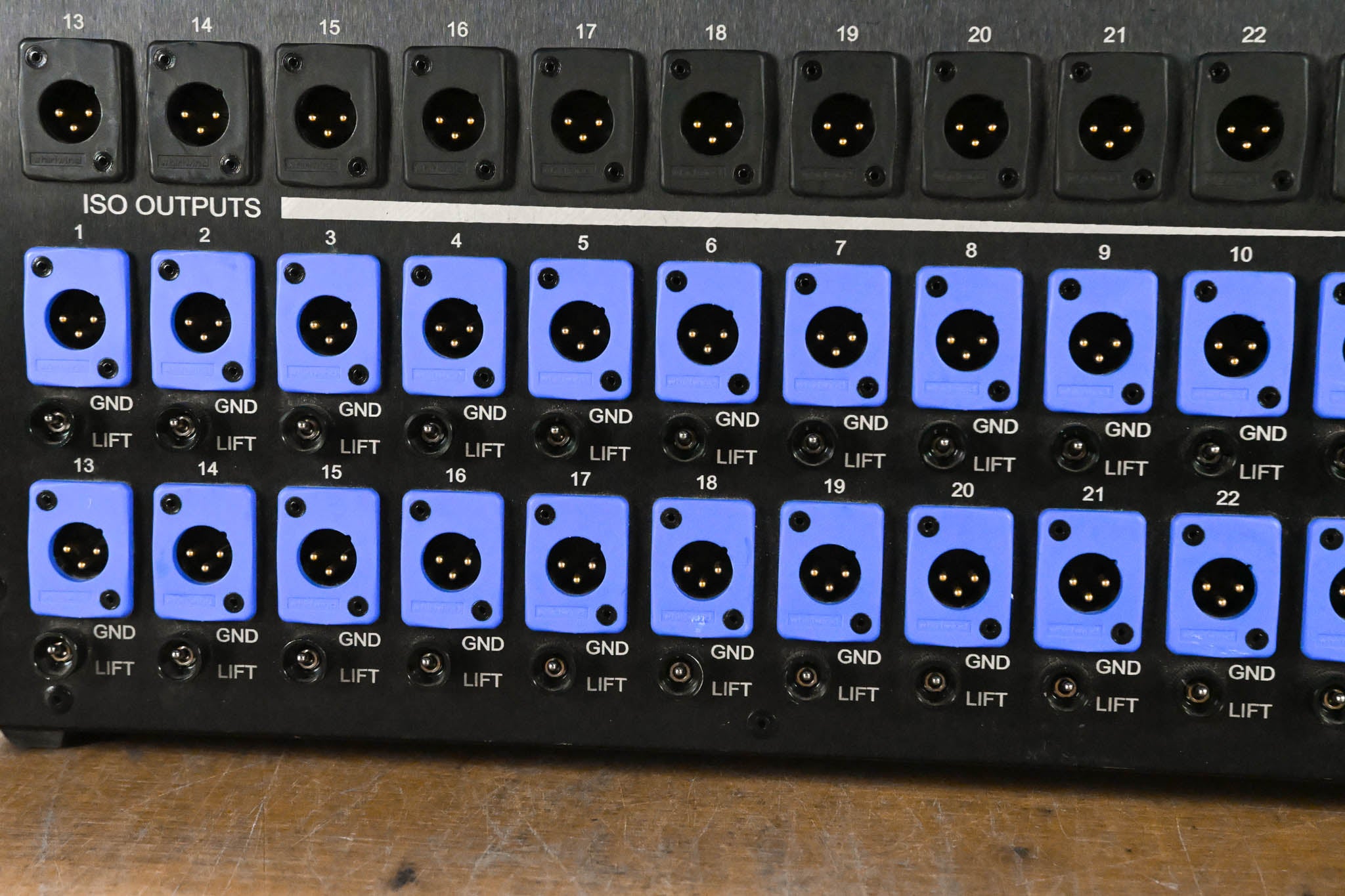 Whirlwind SB Series SB24T11G 24-Channel Passive Mic Splitter
