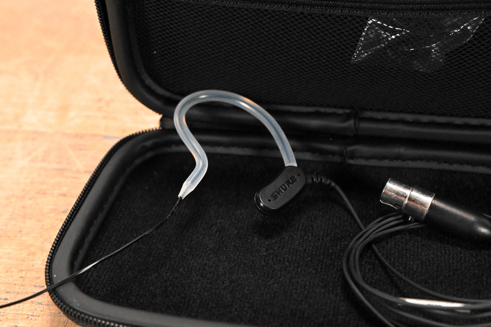 Shure MX153B/O-TQG Earset Headworn Microphone