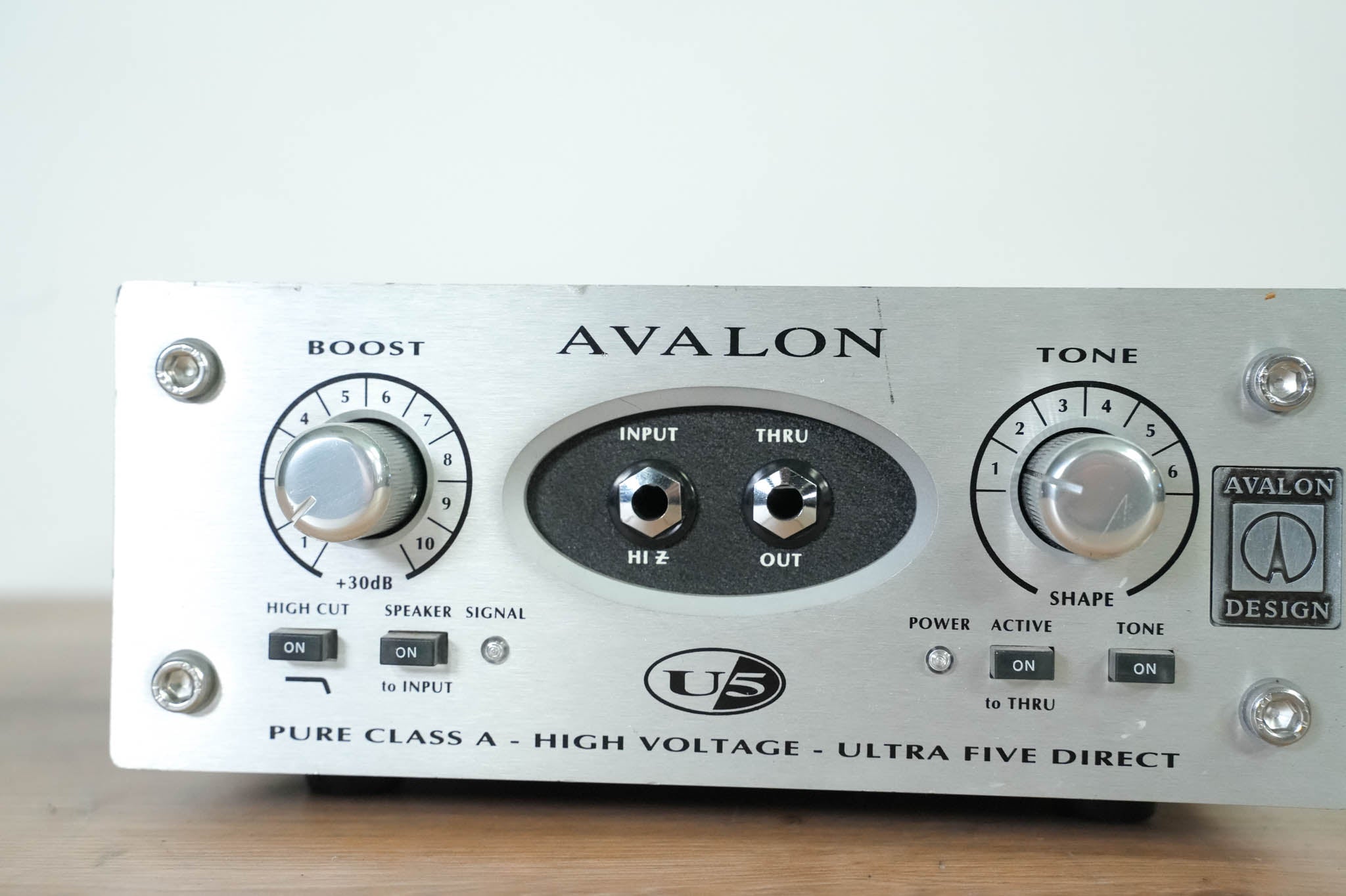 Avalon U5 Active Instrument Direct Box and Preamp