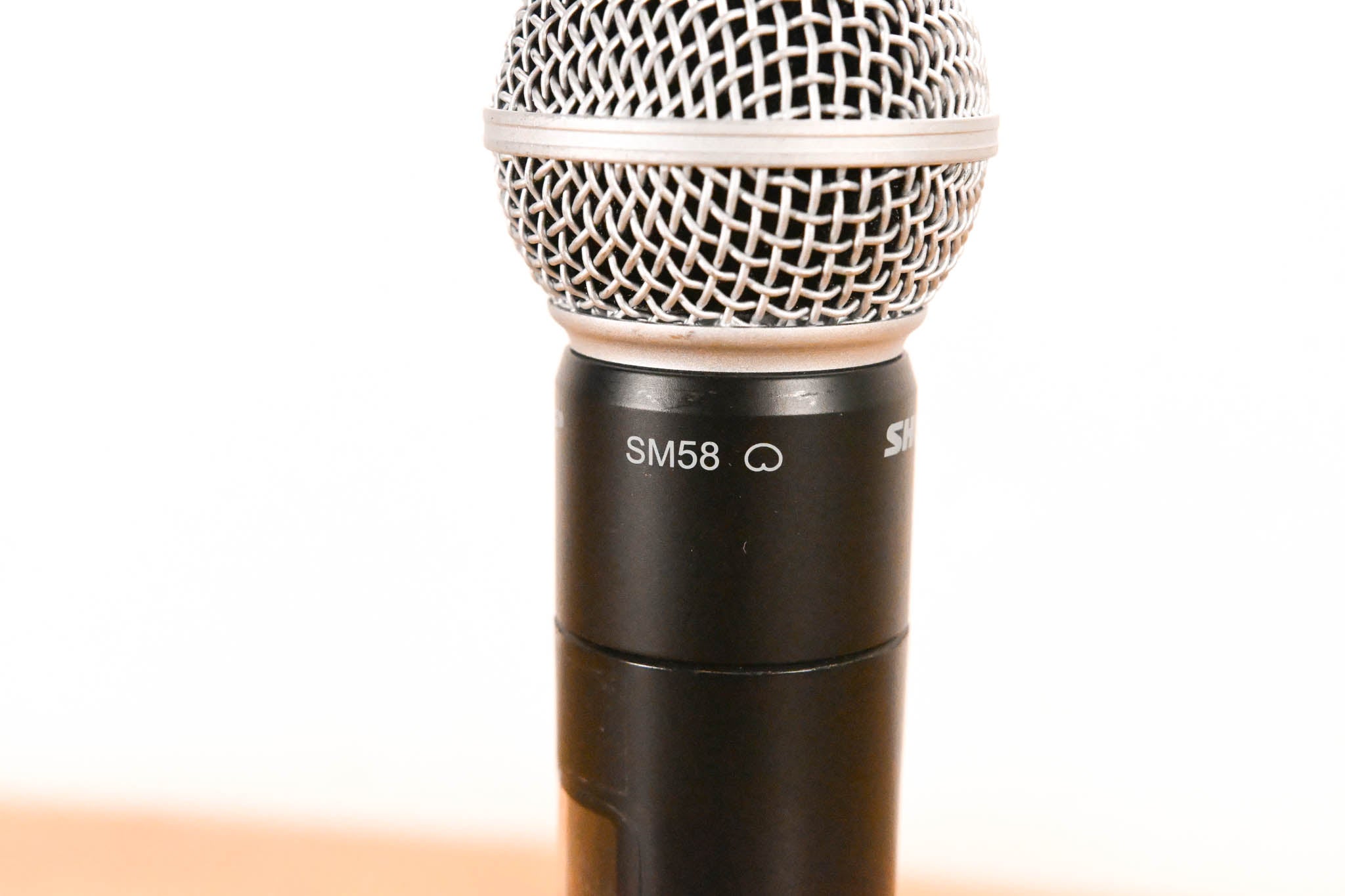 Shure ULXP24/58 Handheld Wireless System - J1 Band (NO POWER SUPPLY)