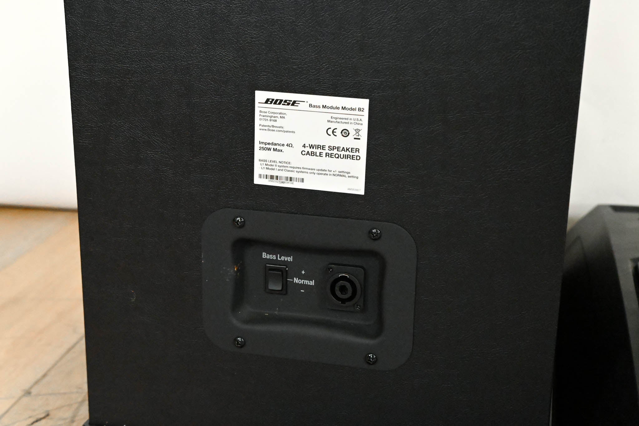 Bose L1 Model II with B2 Bass Module - Portable PA System