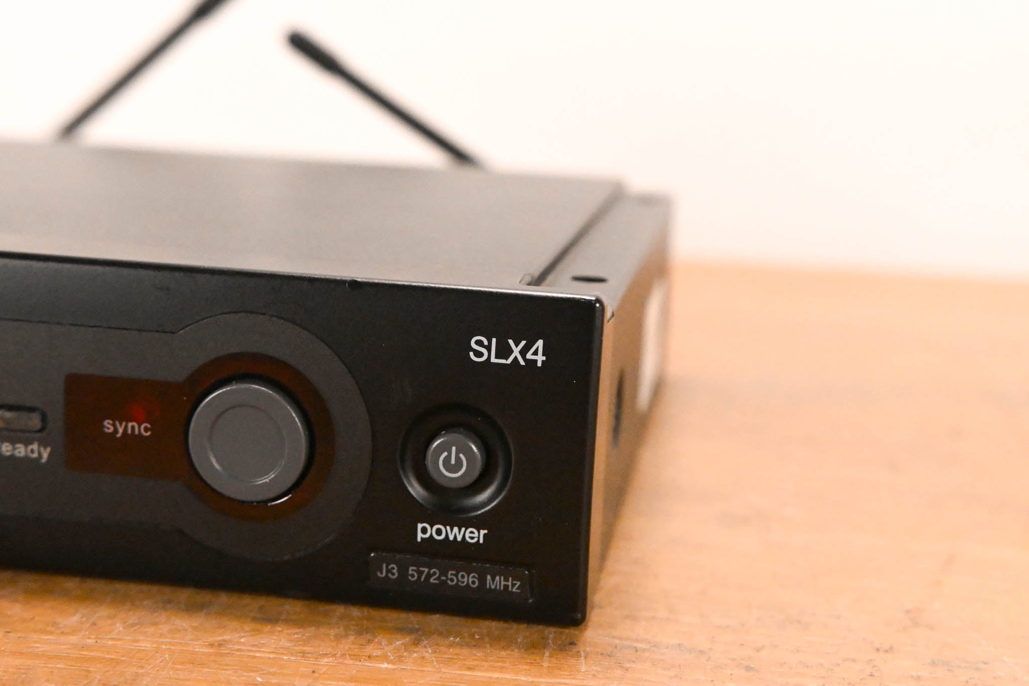 Shure SLX14 Bodypack Wireless System - J3 Band (NO POWER SUPPLY)