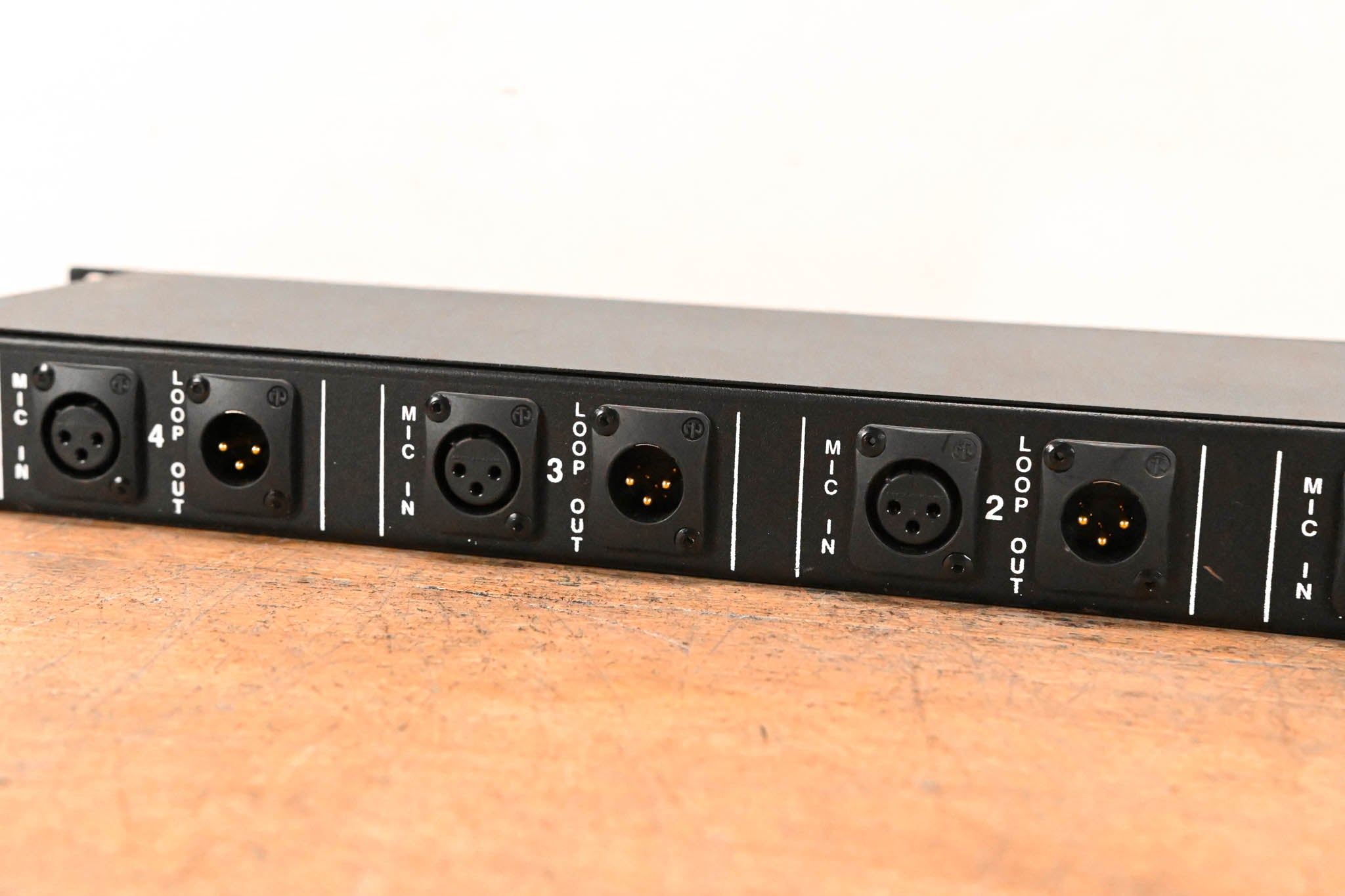 Horizon MS-4 4-Channel Rackmount Mic Splitter
