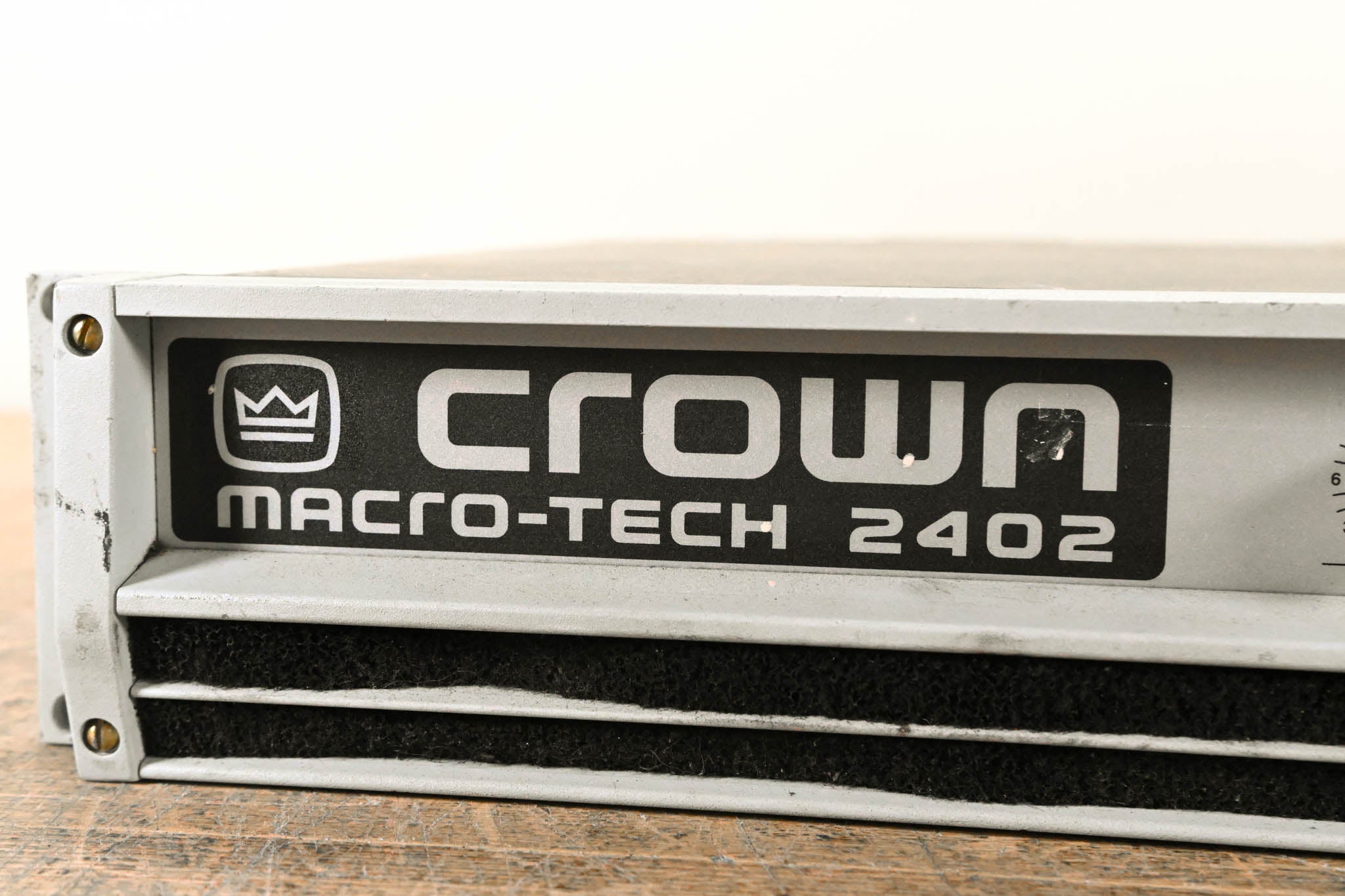 Crown Macro-Tech 2402 2-Channel Power Amplifier