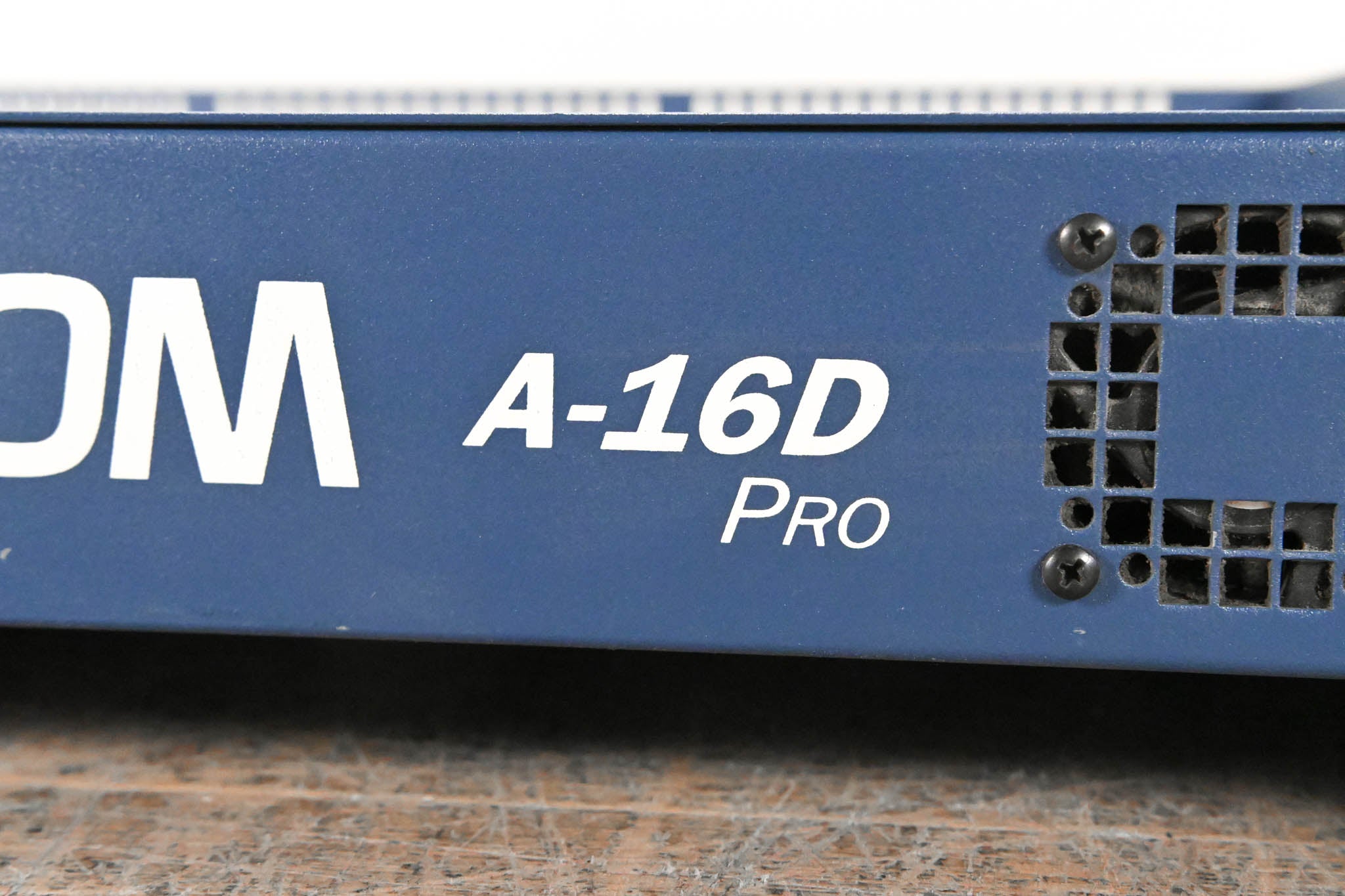 Aviom A-16D Pro A-Net Distributor