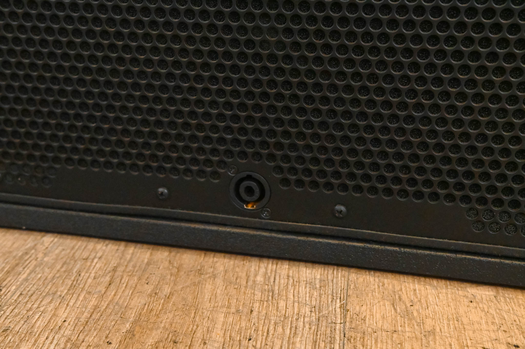 JBL VT4883 Subcompact Dual 12" Cardioid-Arrayable Subwoofer