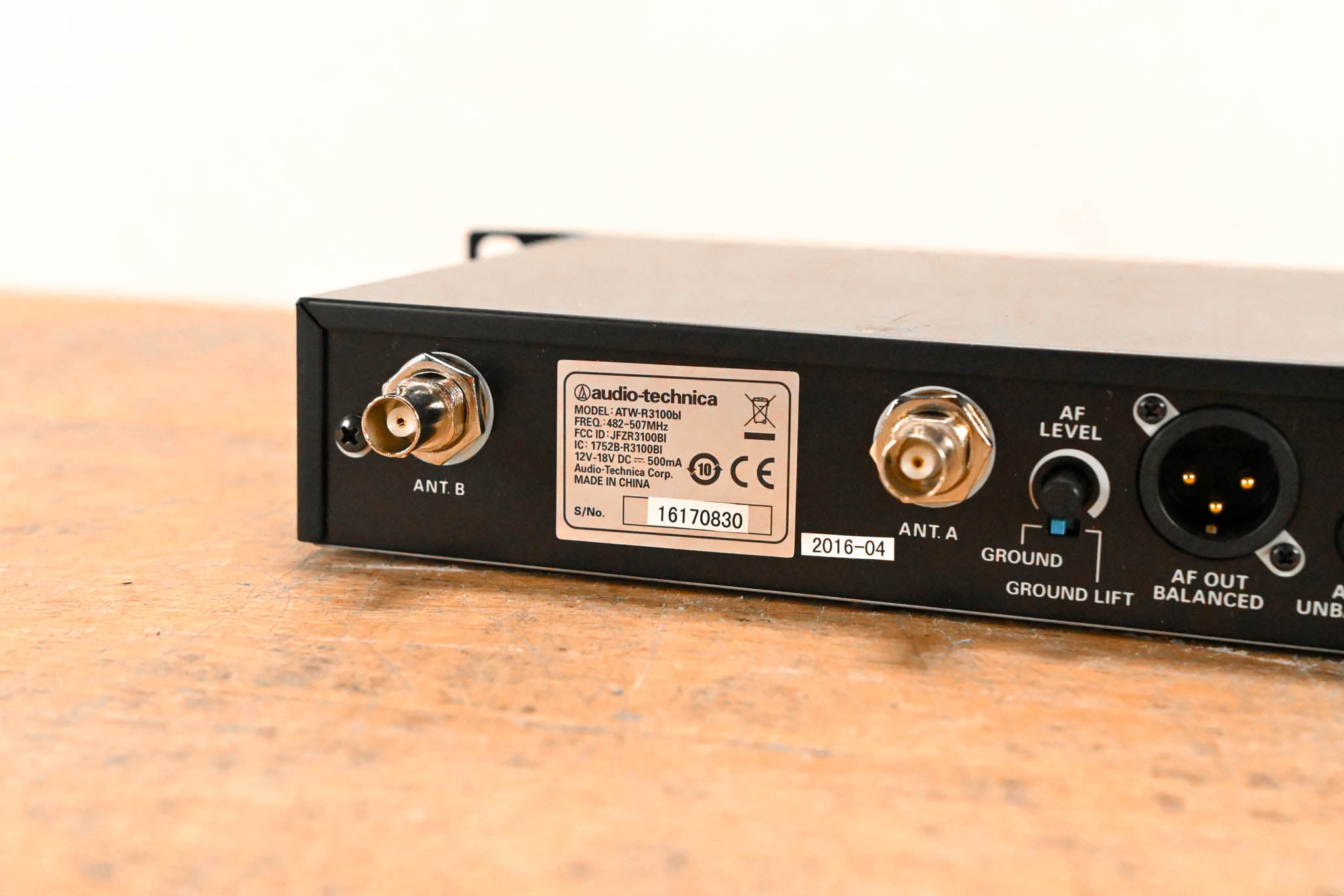 Audio-Technica ATW-R3100bl Receiver w/ Bodypack - 482-507 MHz (NO PSU)
