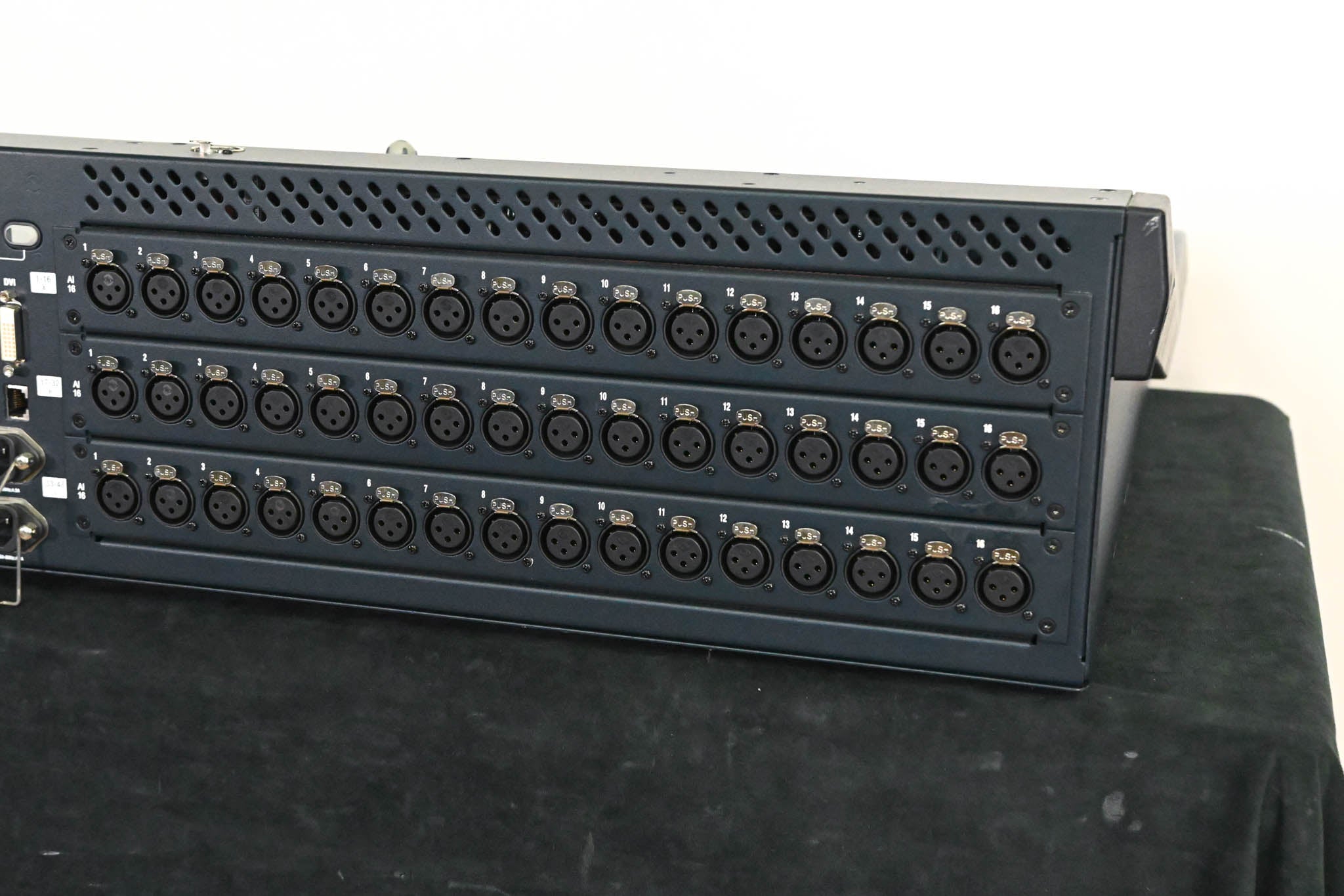 Digidesign VENUE SC48 Digital Audio Mixing Console