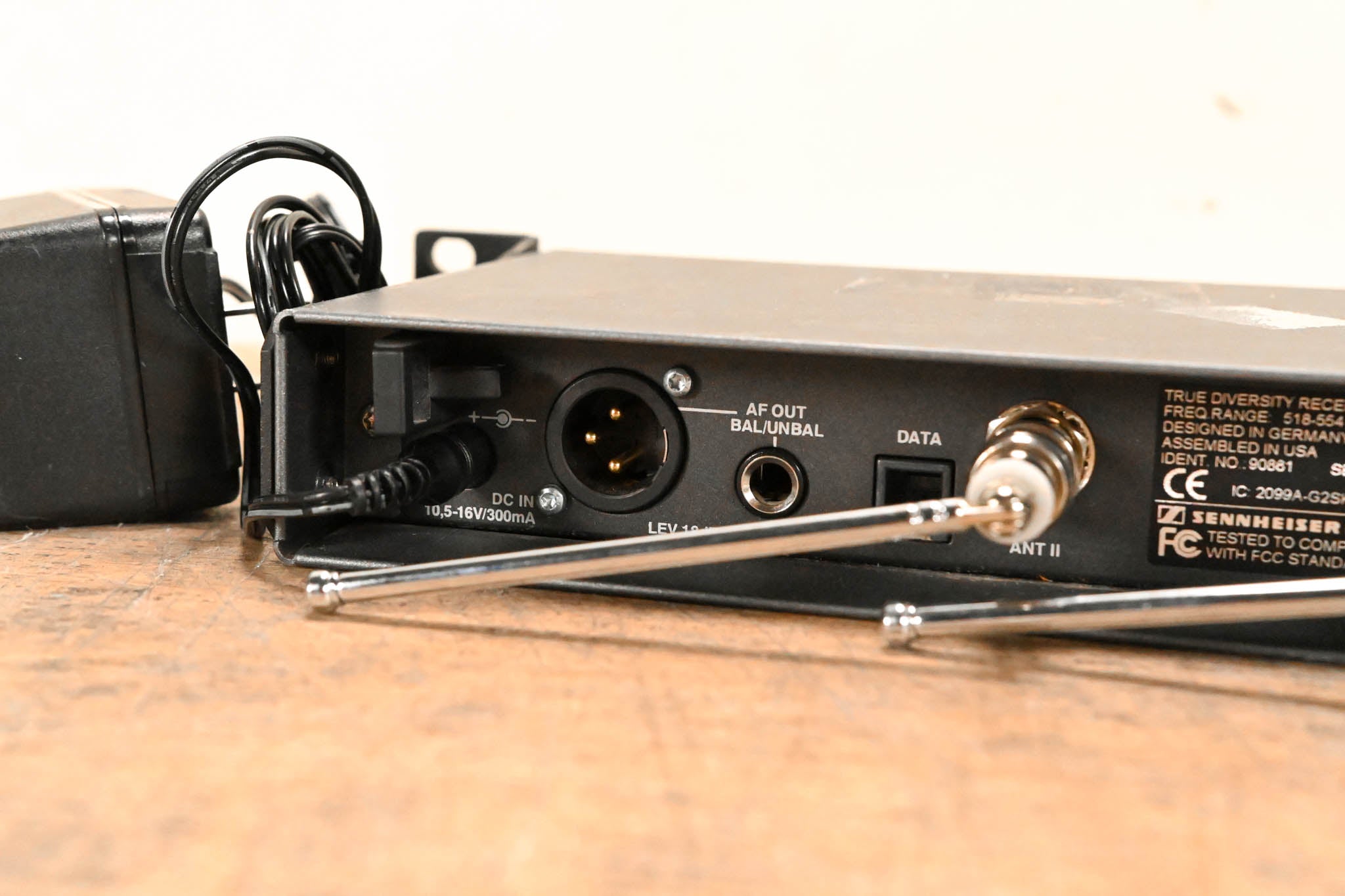 Sennheiser EM 300 G2 Wireless Receiver - A Range: 518-554 MHz
