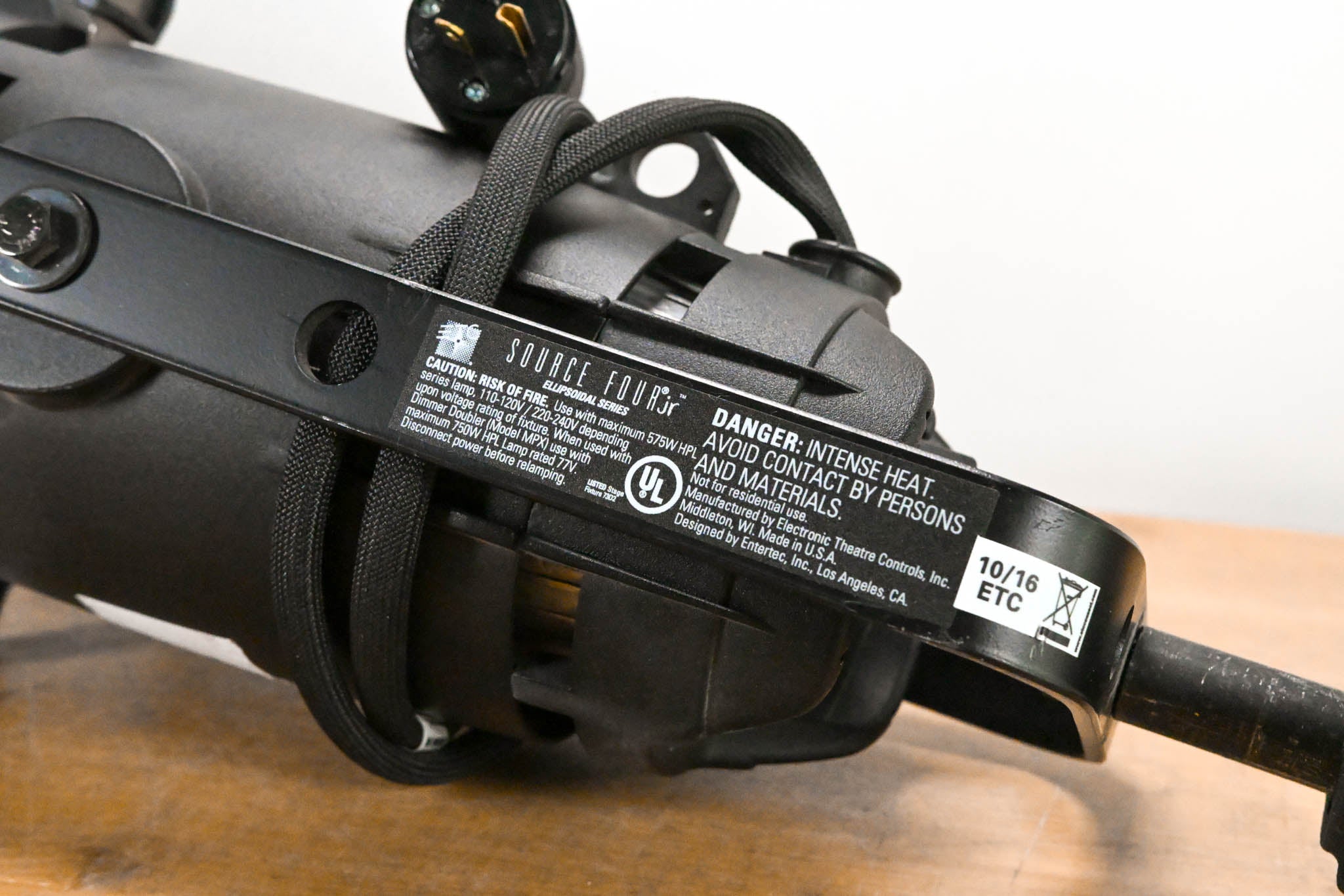 ETC Source Four Jr 26 Degree 575 Ellipsoidal Light