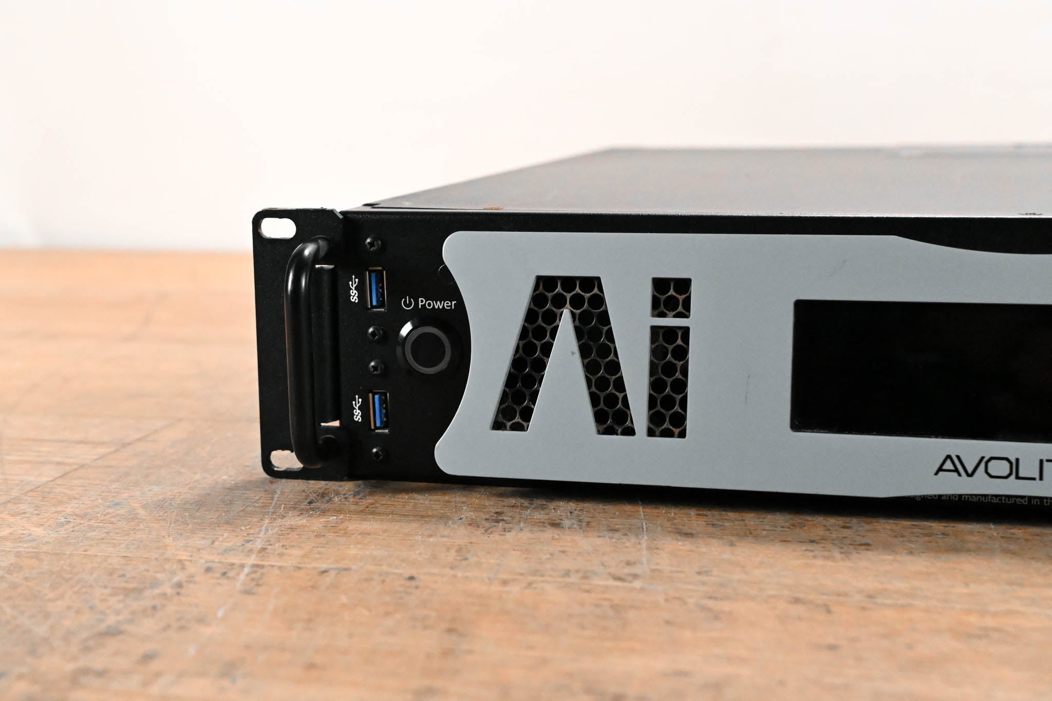 Avolites Ai Q3 4K Media Server