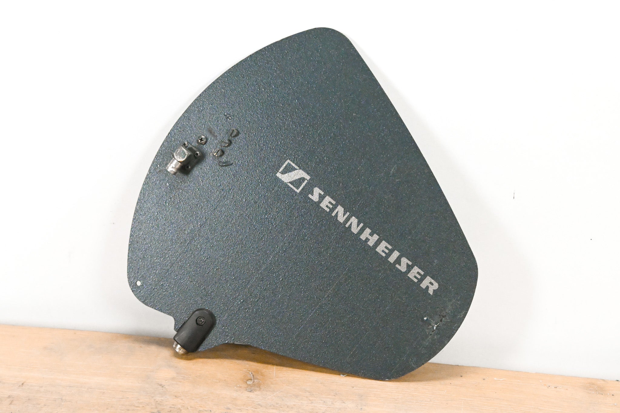 Sennheiser A12AD-UHF Active Antenna 584-608 MHz