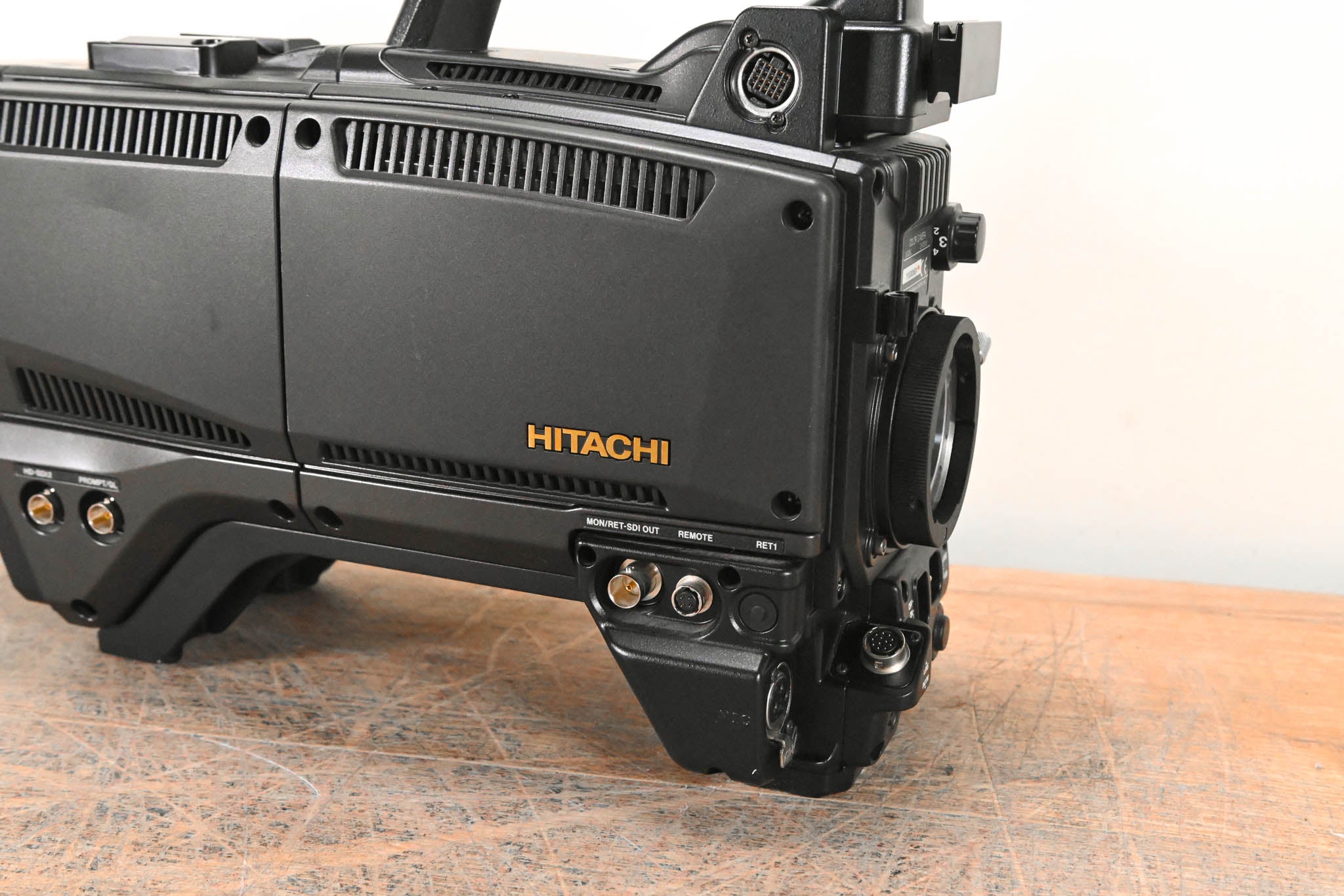 Hitachi Z-HD5000 HDTV Camera with CA-HF1000 Camera Adaptor