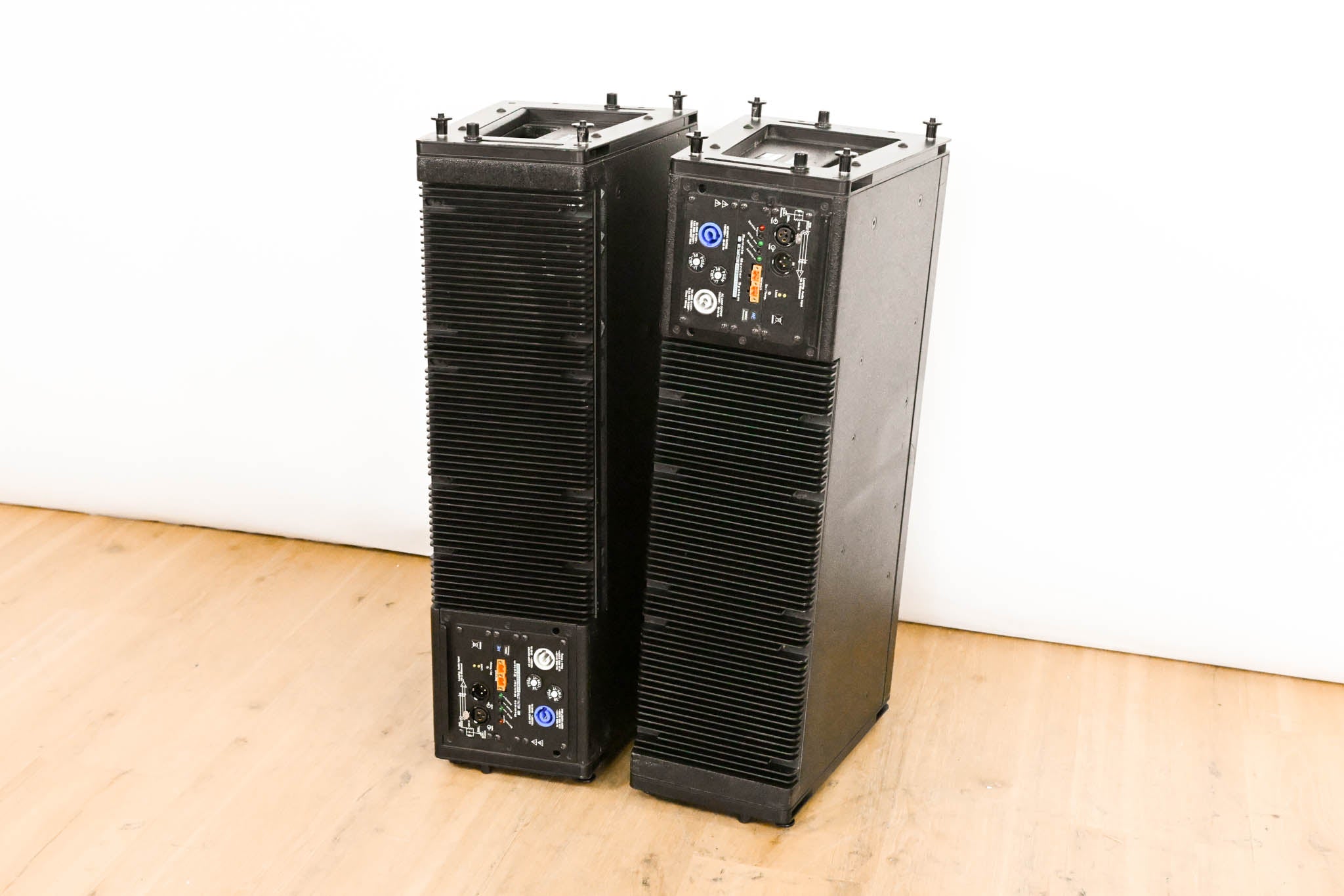 Meyer Sound M'elodie High-Power Curvilinear Array Loudspeaker (PAIR)