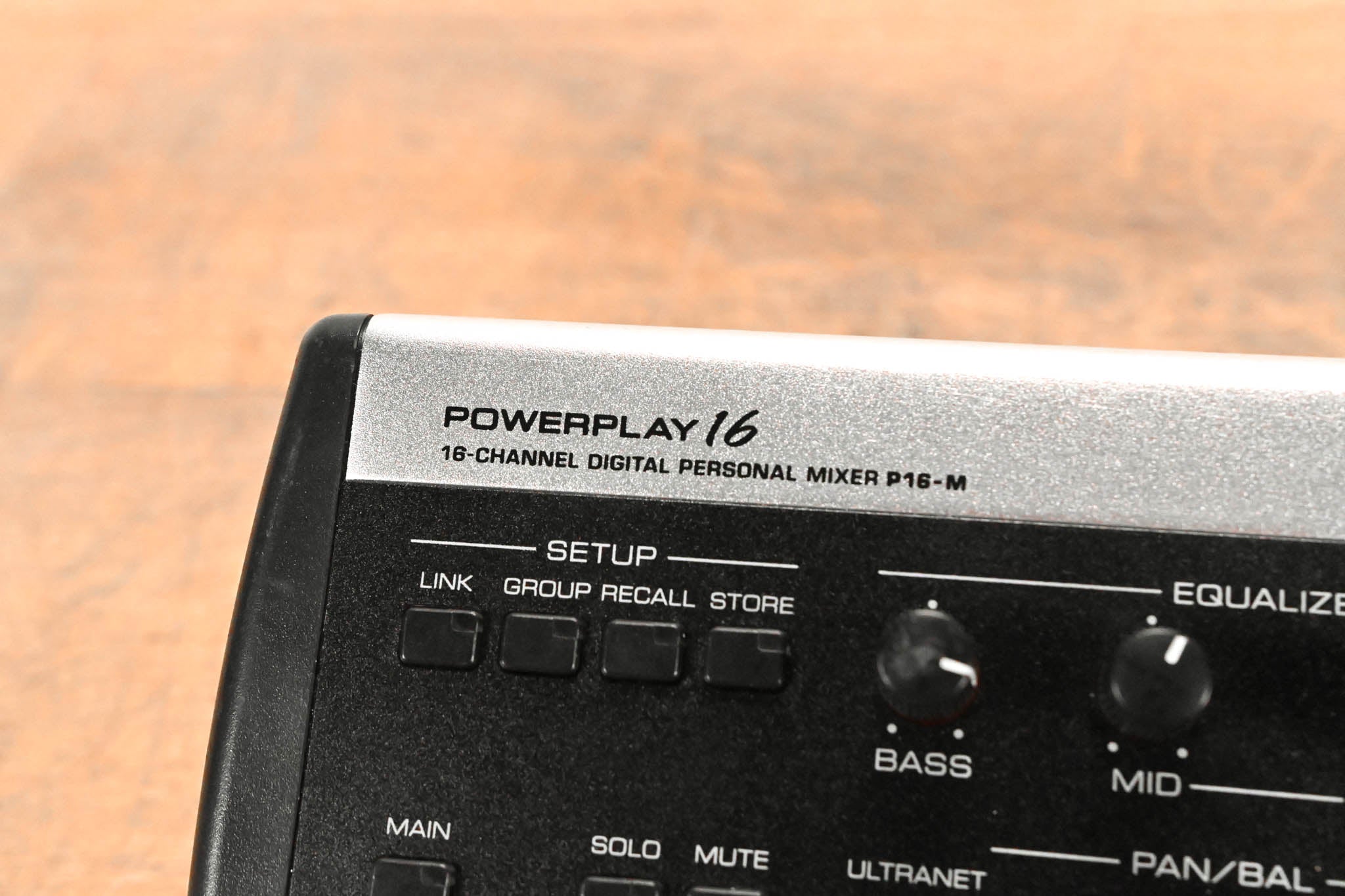 Behringer Powerplay P16-M 16-Channel Digital Personal Mixer