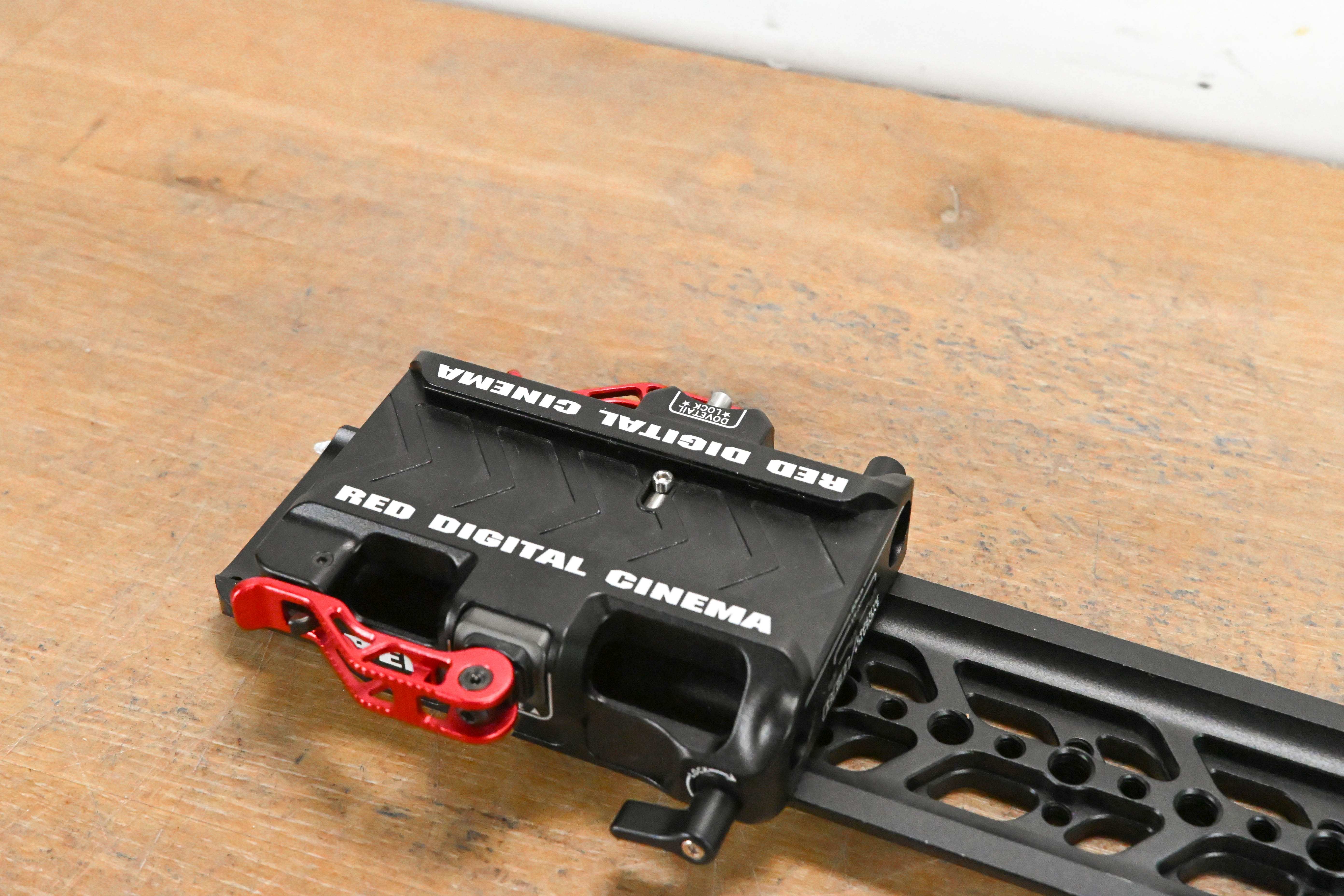 RED Digital Cinema V-RAPTOR Quick Release Platform w/ Dovetail Plate