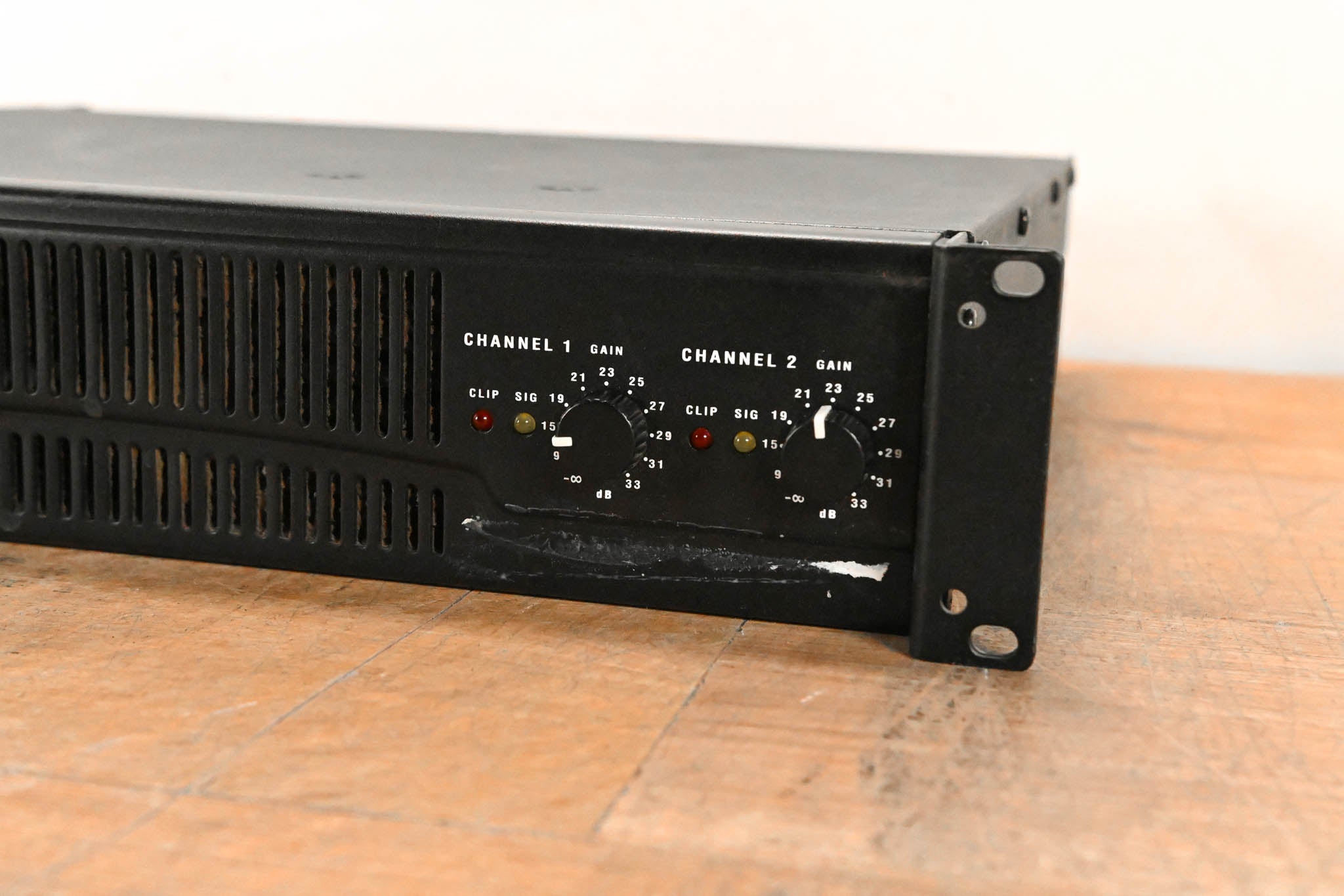 QSC RMX1850HD 2-Channel Power Amplifier