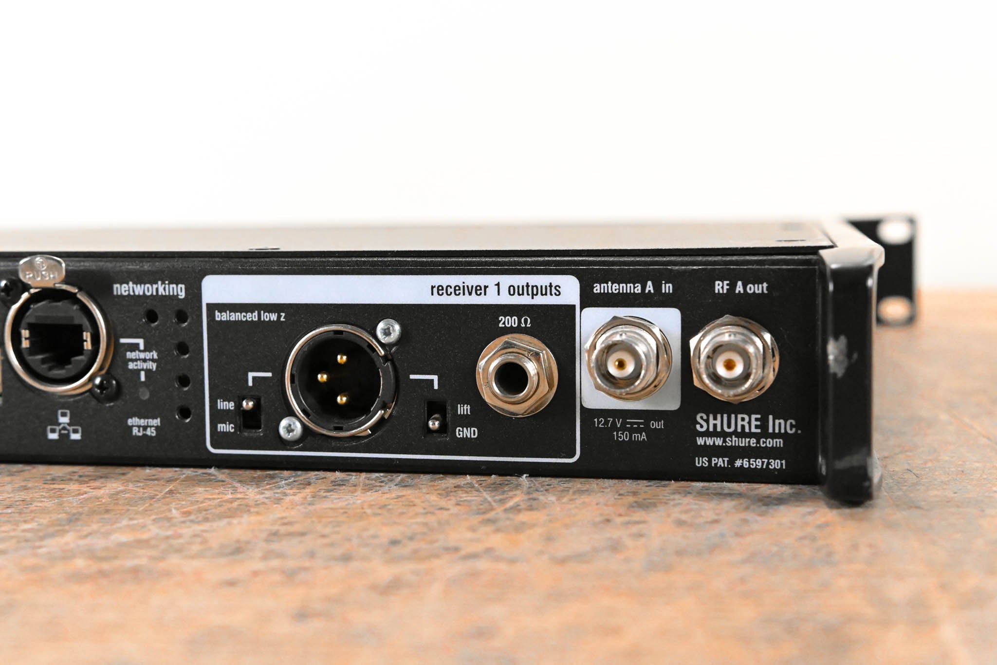 Shure UR4D+ Dual-Channel Wireless Receiver - J5 Band: 578-638 MHz