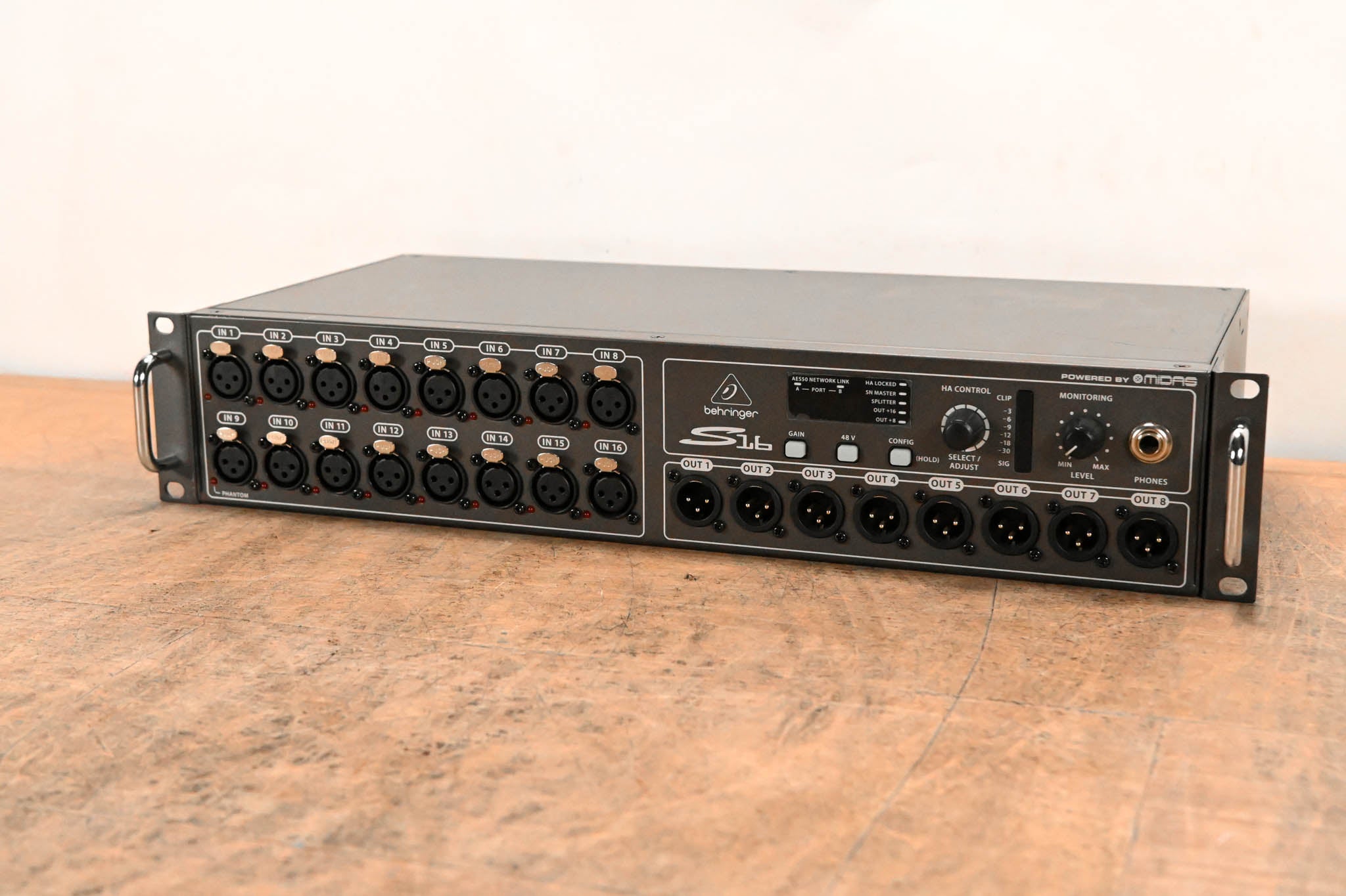 Behringer S16 16 x 8 Digital Stage Box