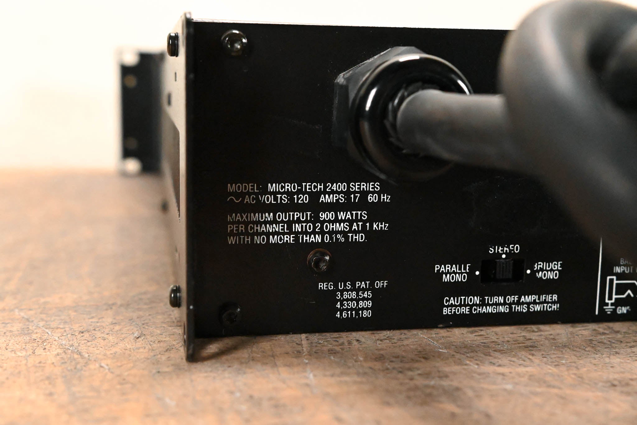 Crown Micro-Tech 2400 2-Channel Power Amplifier