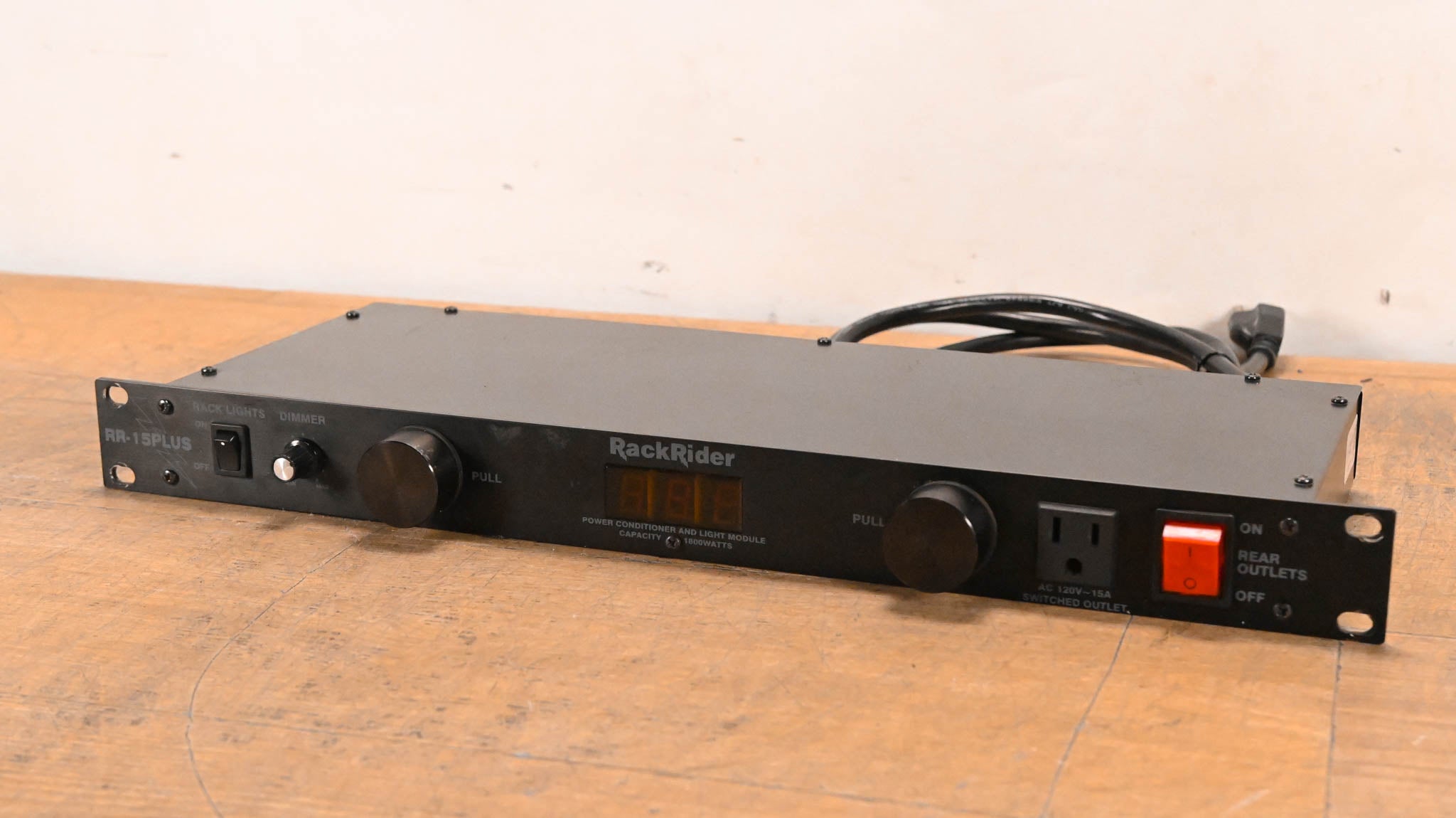 Furman RackRider RR-15PLUS 1RU Power Conditioner w/ Lights + V-Meter