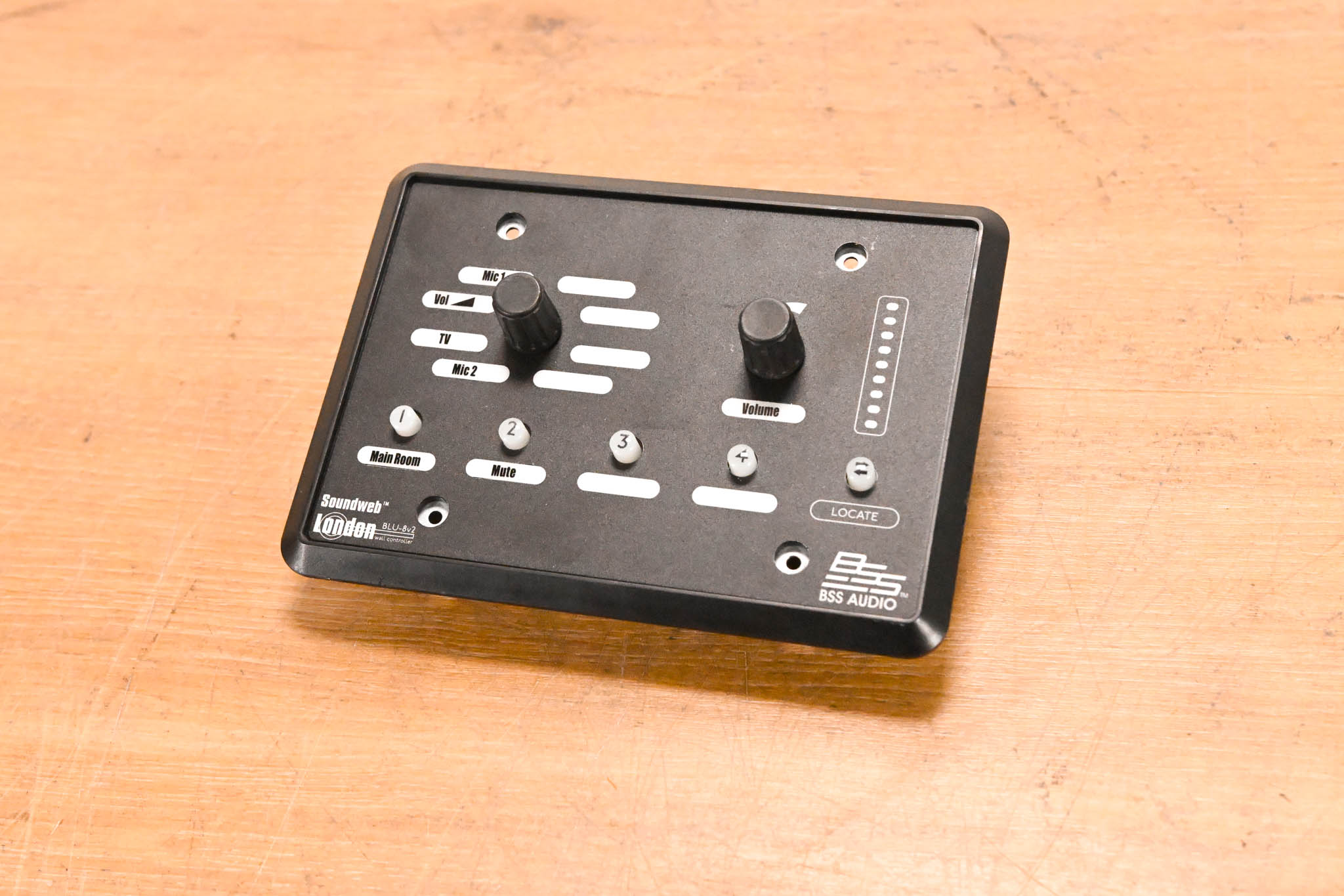 BSS BLU-8v2-BLK-M Programmable Zone Controller (NO POWER SUPPLY)