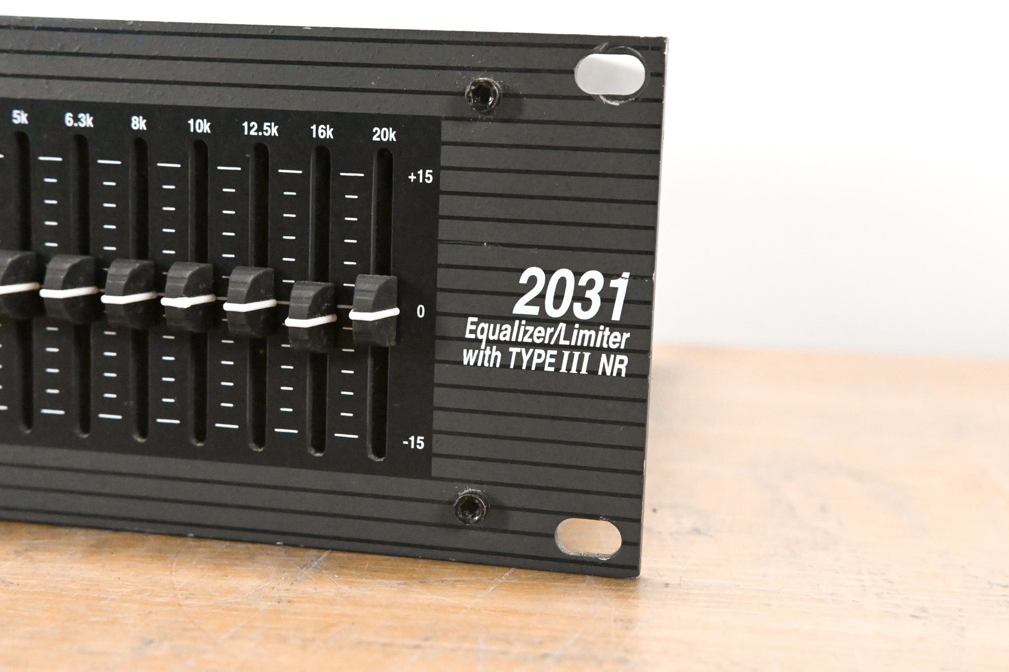 dbx 2031 Single-Channel 31-Band Graphic Equalizer/Limiter
