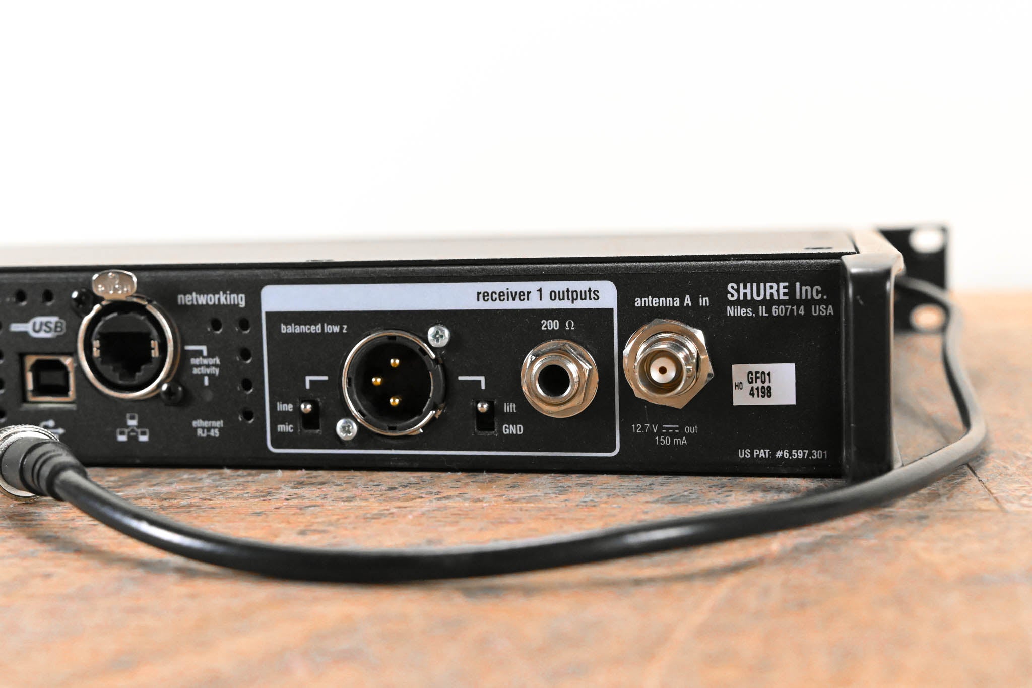 Shure UR4D Dual Wireless Receiver - H4 Band: 518-578 MHz