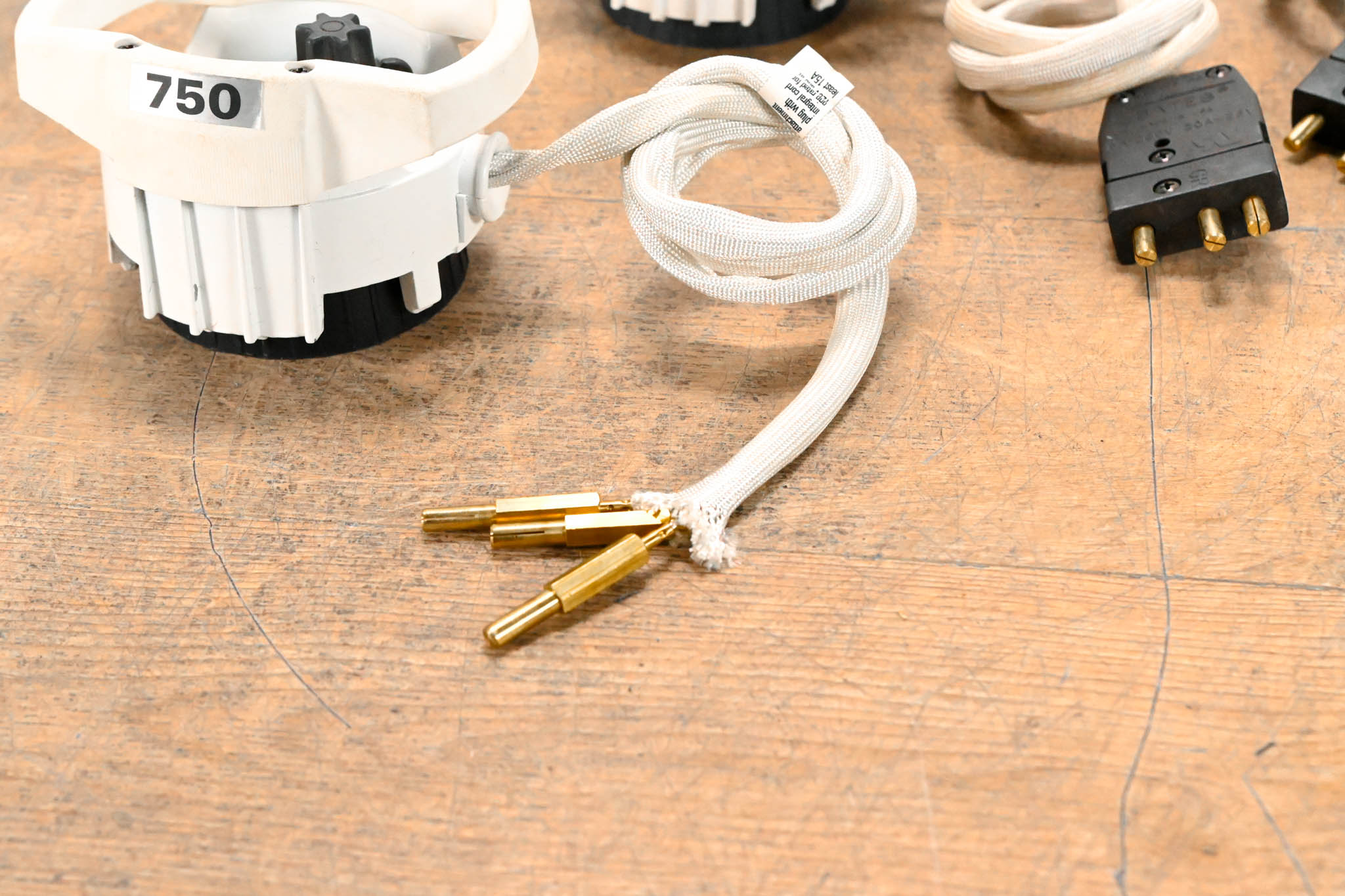 ETC 750W Lamp Burner Assembly for Source Four (Pack of 3)